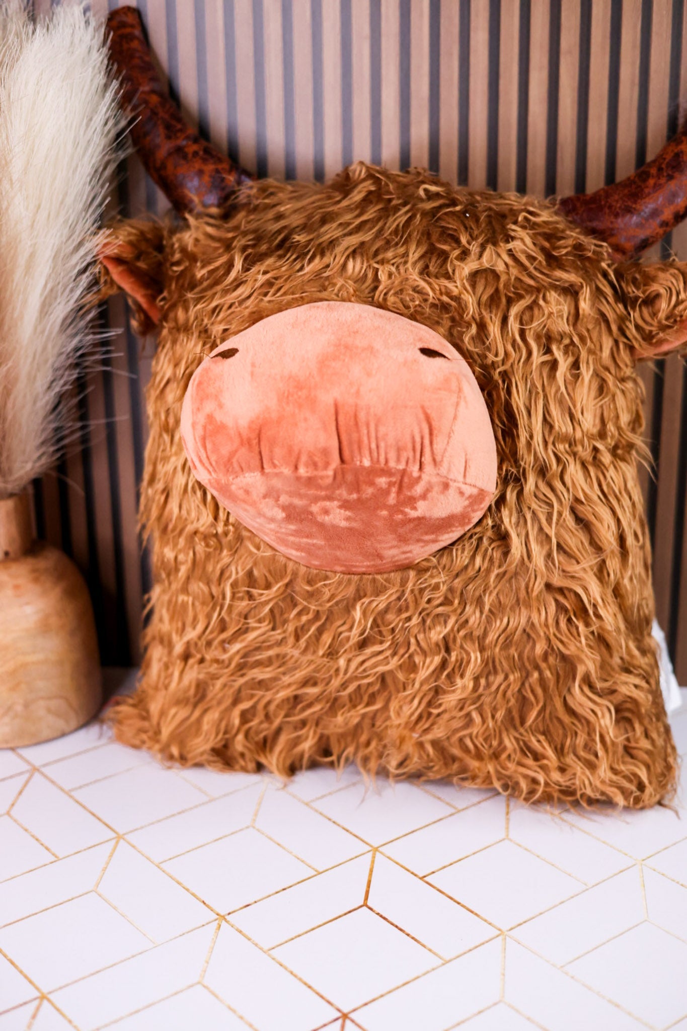 17" Highland Cow Pillow - Whiskey Skies - SPECIAL T IMPORTS INC