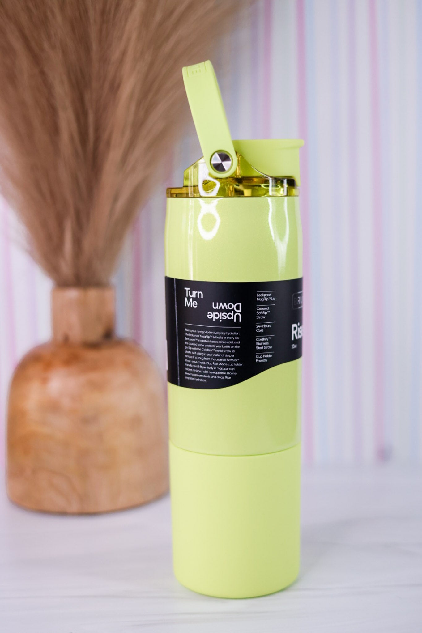 Brumate Lemon Lime 25oz Rise Tumbler