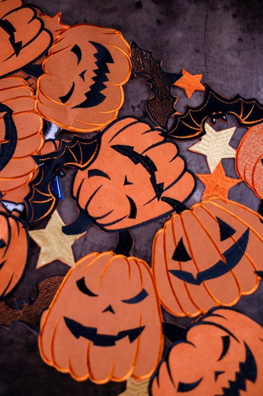 Jack-O-Lantern & Bat Table Runner