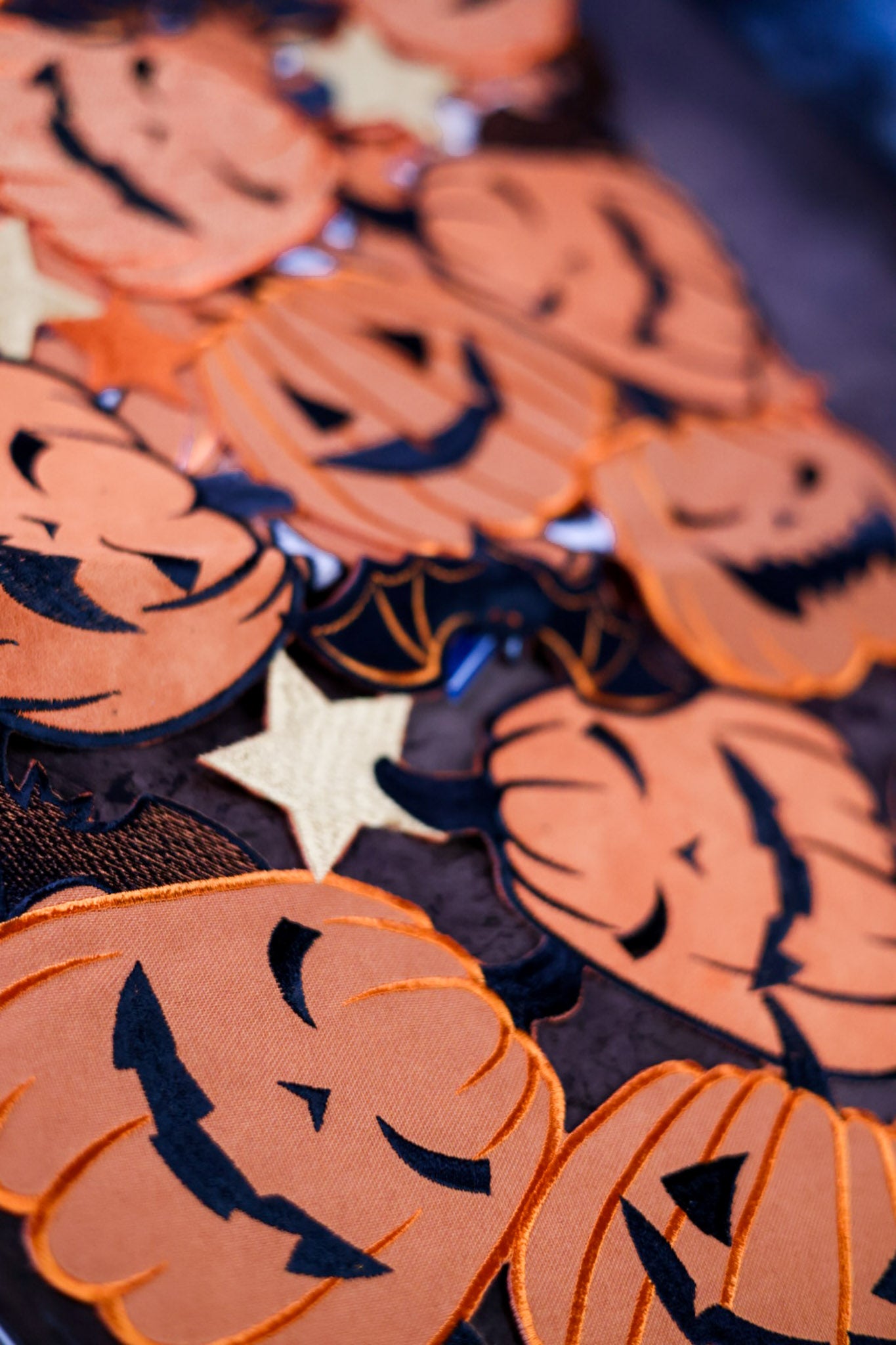 Jack-O-Lantern & Bat Table Runner