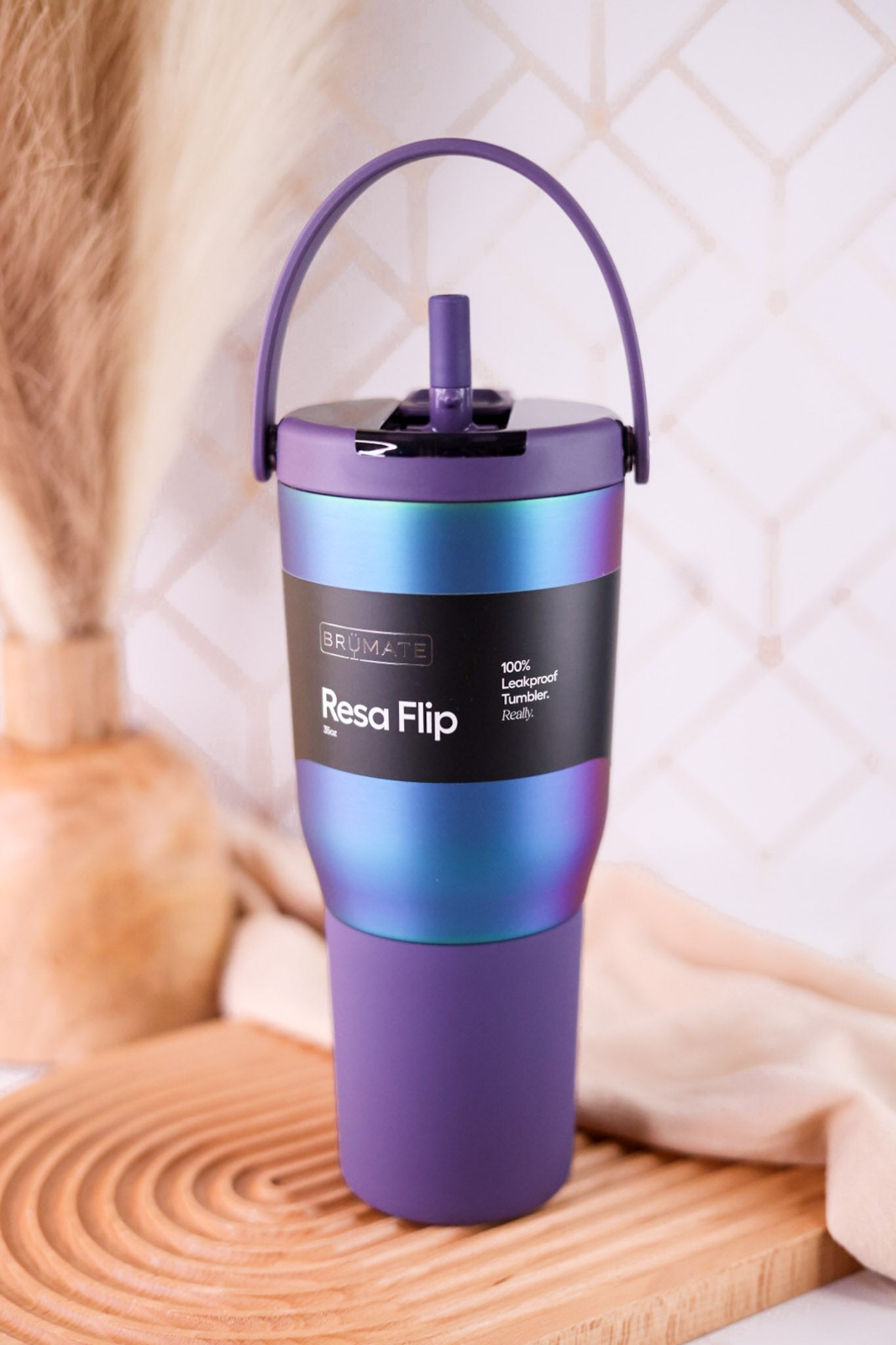 Brumate Dark Aura 35oz Resa Flip Tumbler
