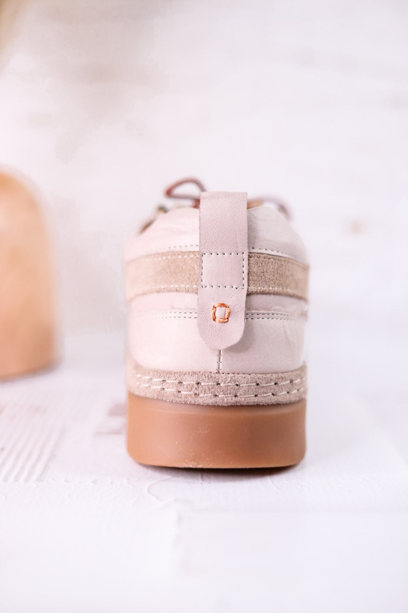 The Lauria Light Gray Sneakers