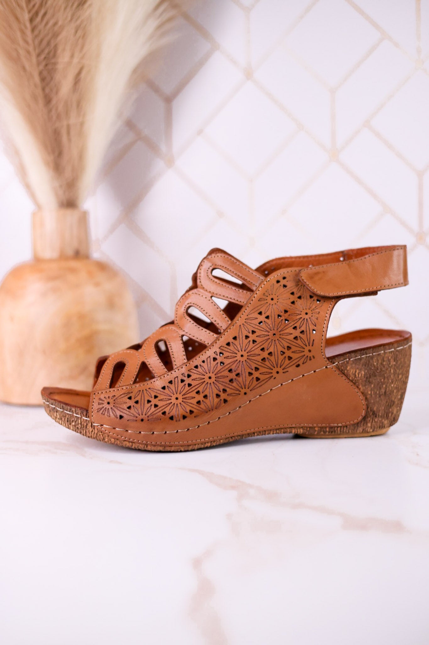 Innocencia Brown Leather Wedge Sandals