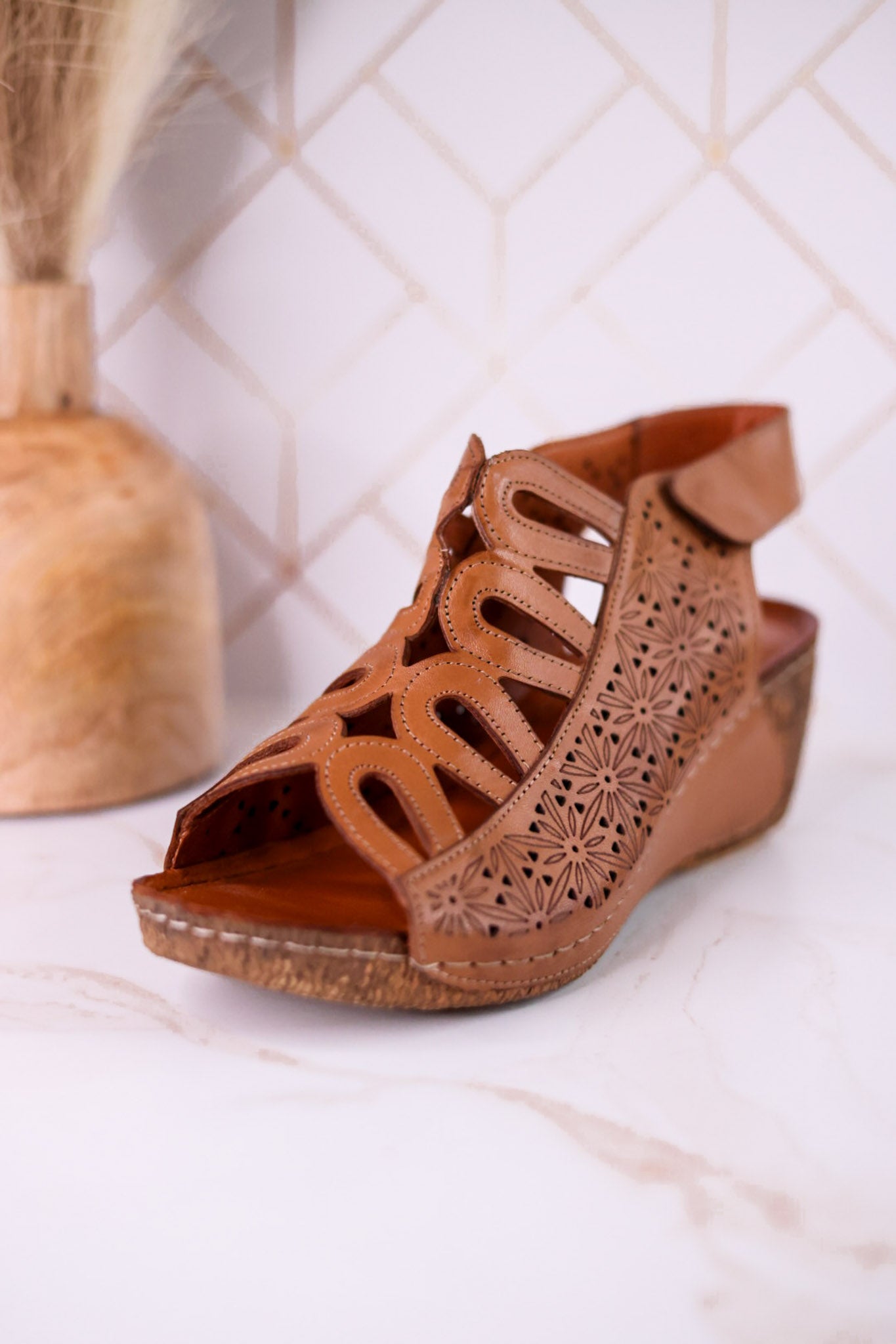 Innocencia Brown Leather Wedge Sandals
