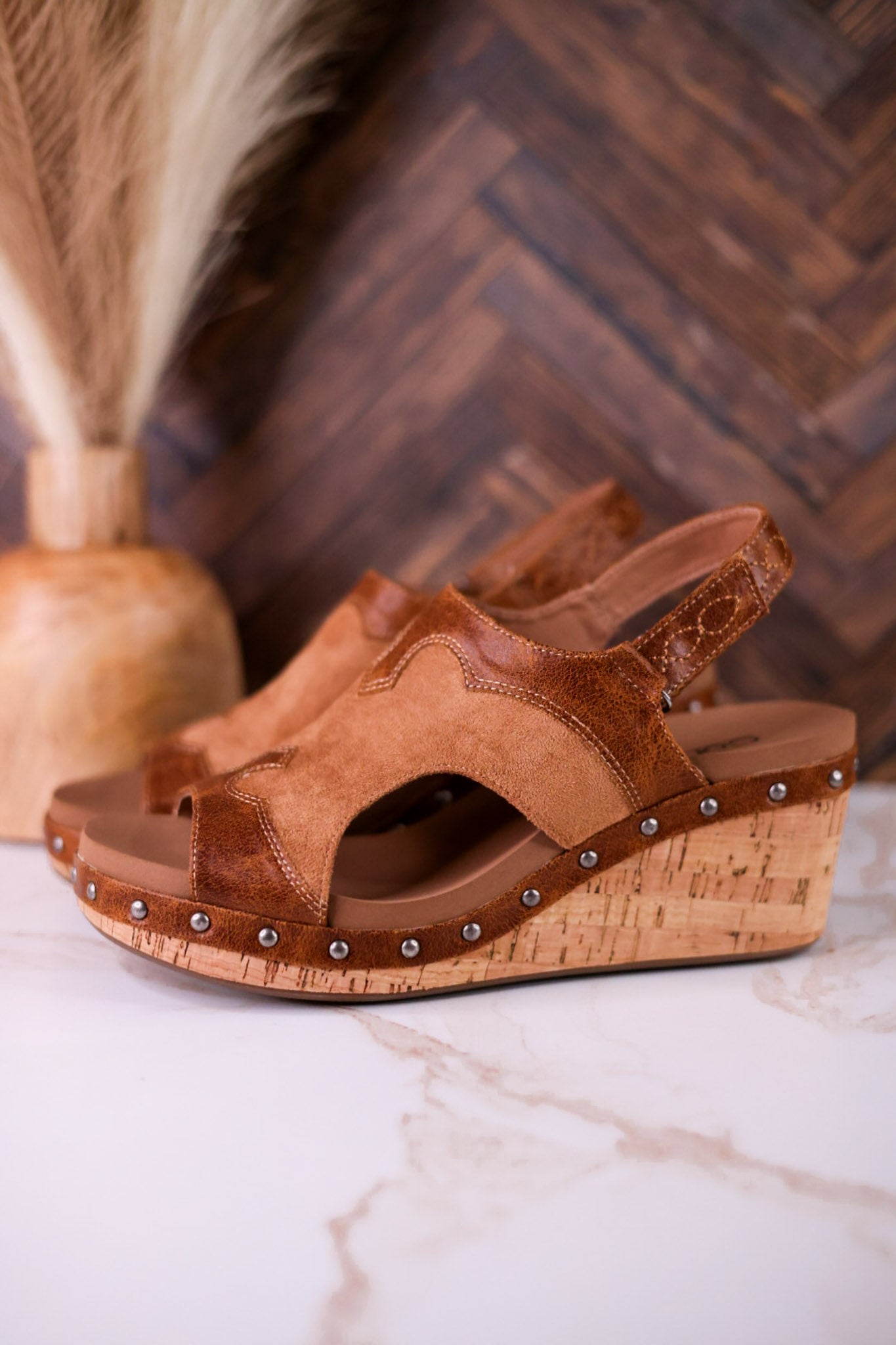Hey Stranger Wedge Heels In Saddle Brown