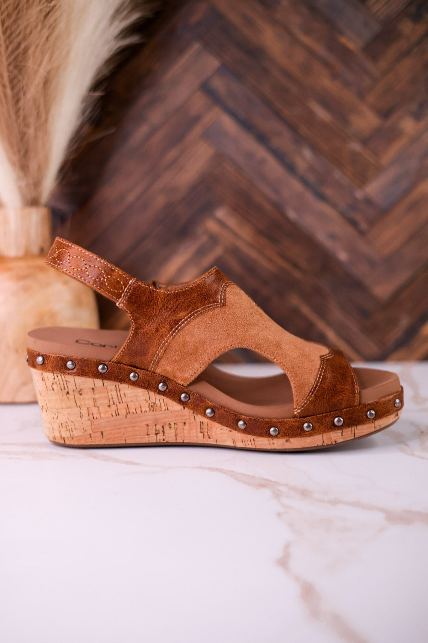 Hey Stranger Wedge Heels In Saddle Brown