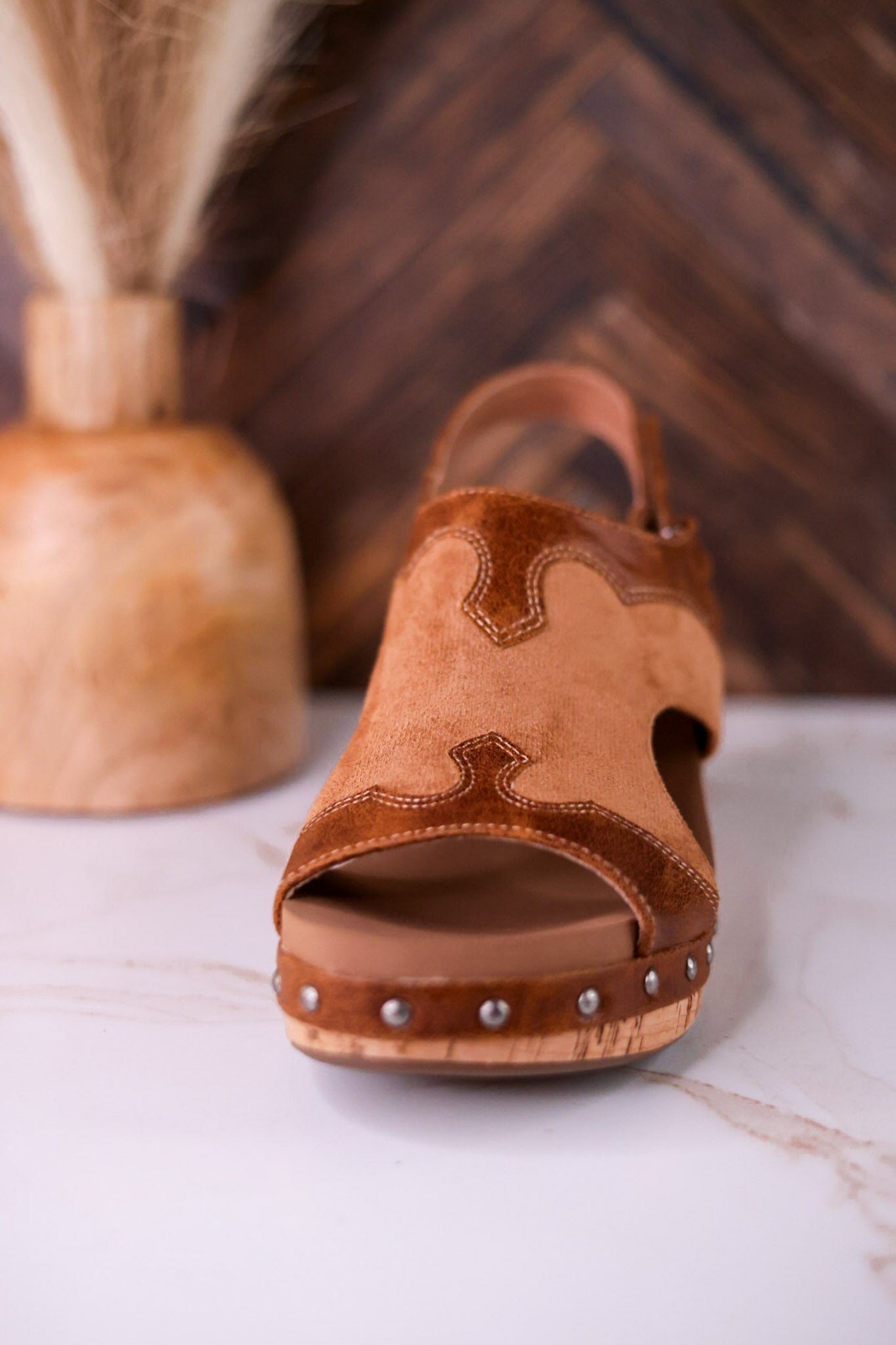 Hey Stranger Wedge Heels In Saddle Brown