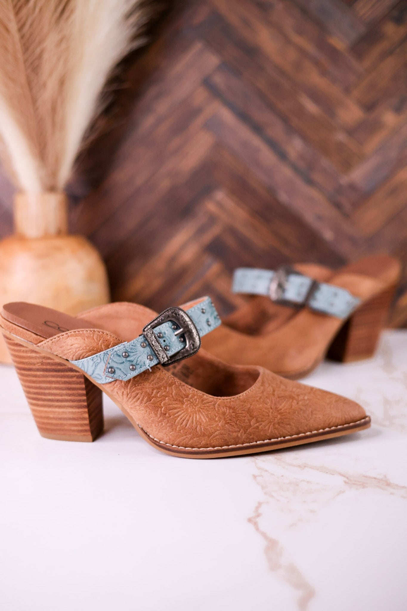 For The Girls Camel Mules With Heel In Camel Brown