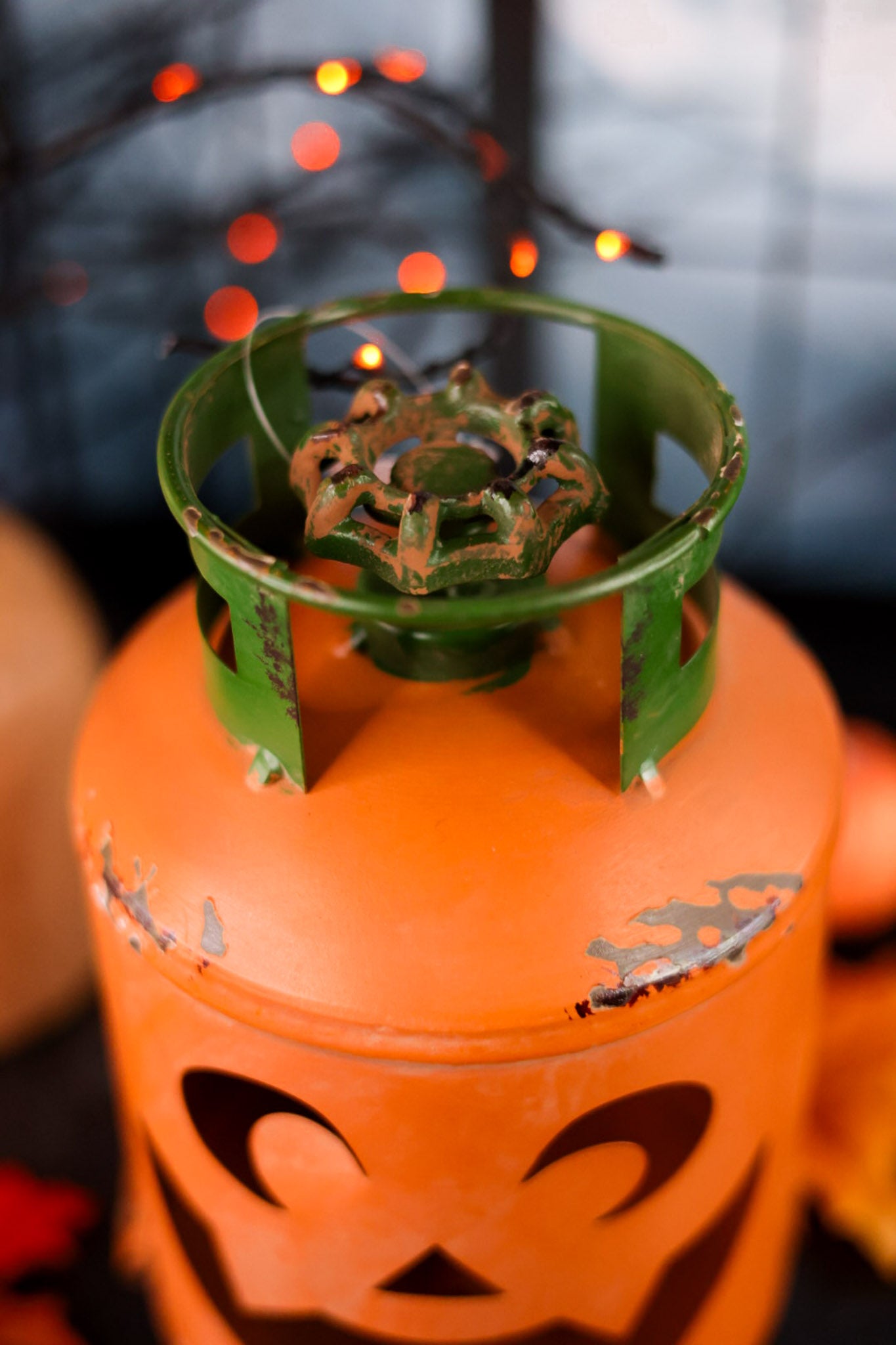 Metal Pumpkin Tank Decorative Figure