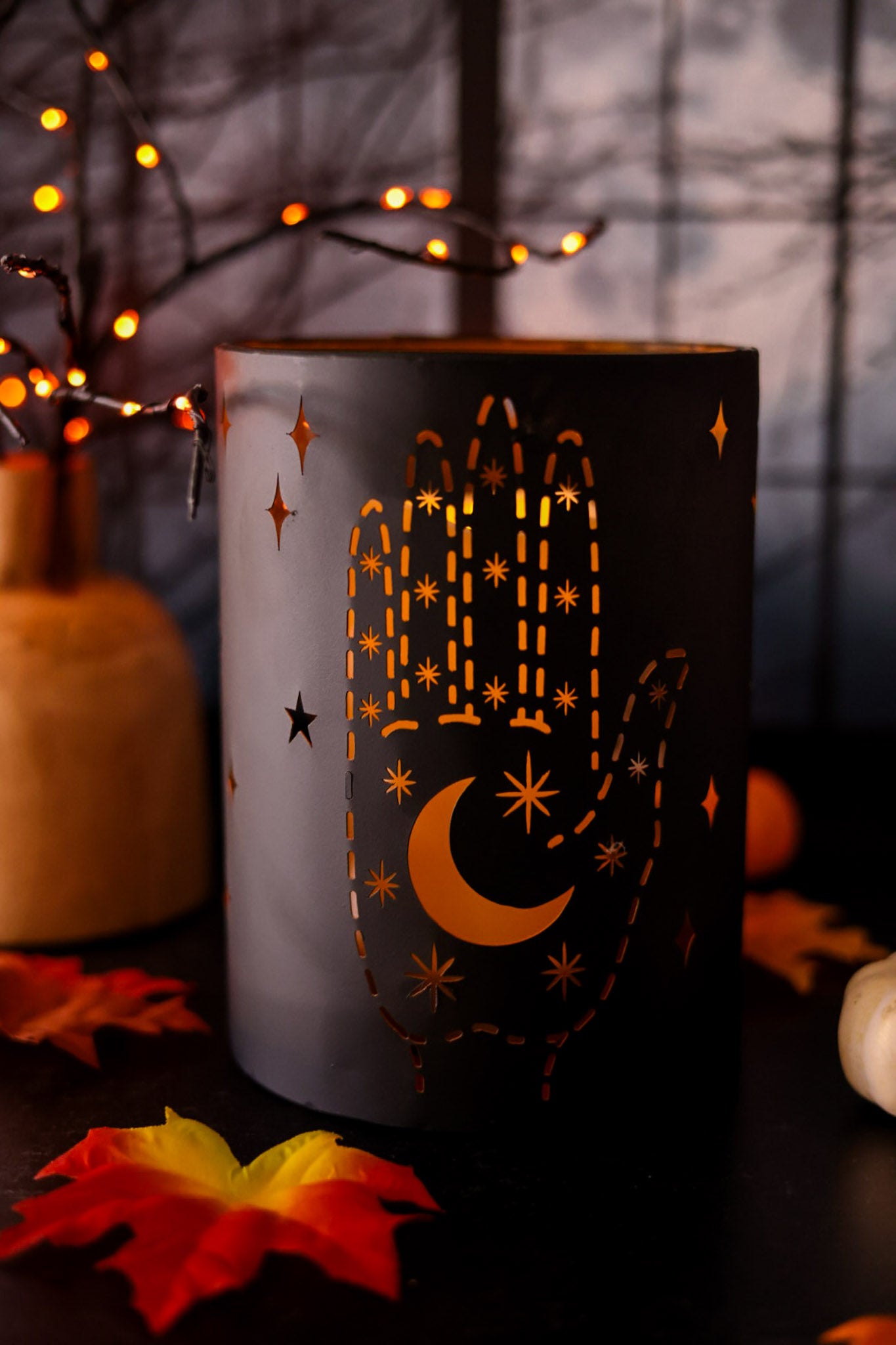 Metal Tarot Hand Silhouette Bucket