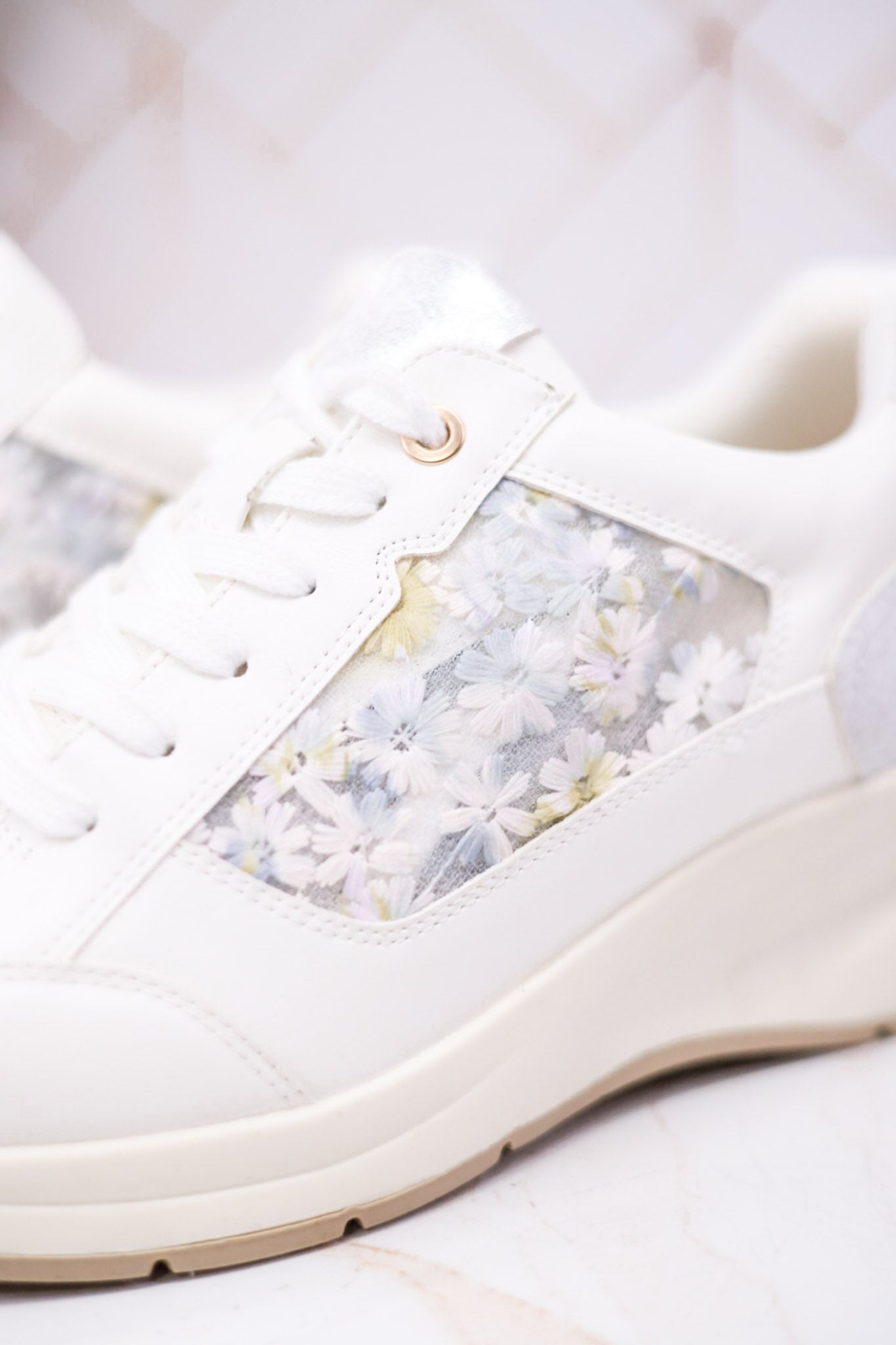 Trendy Wedge Sneakers W/ Floral Mesh Detail