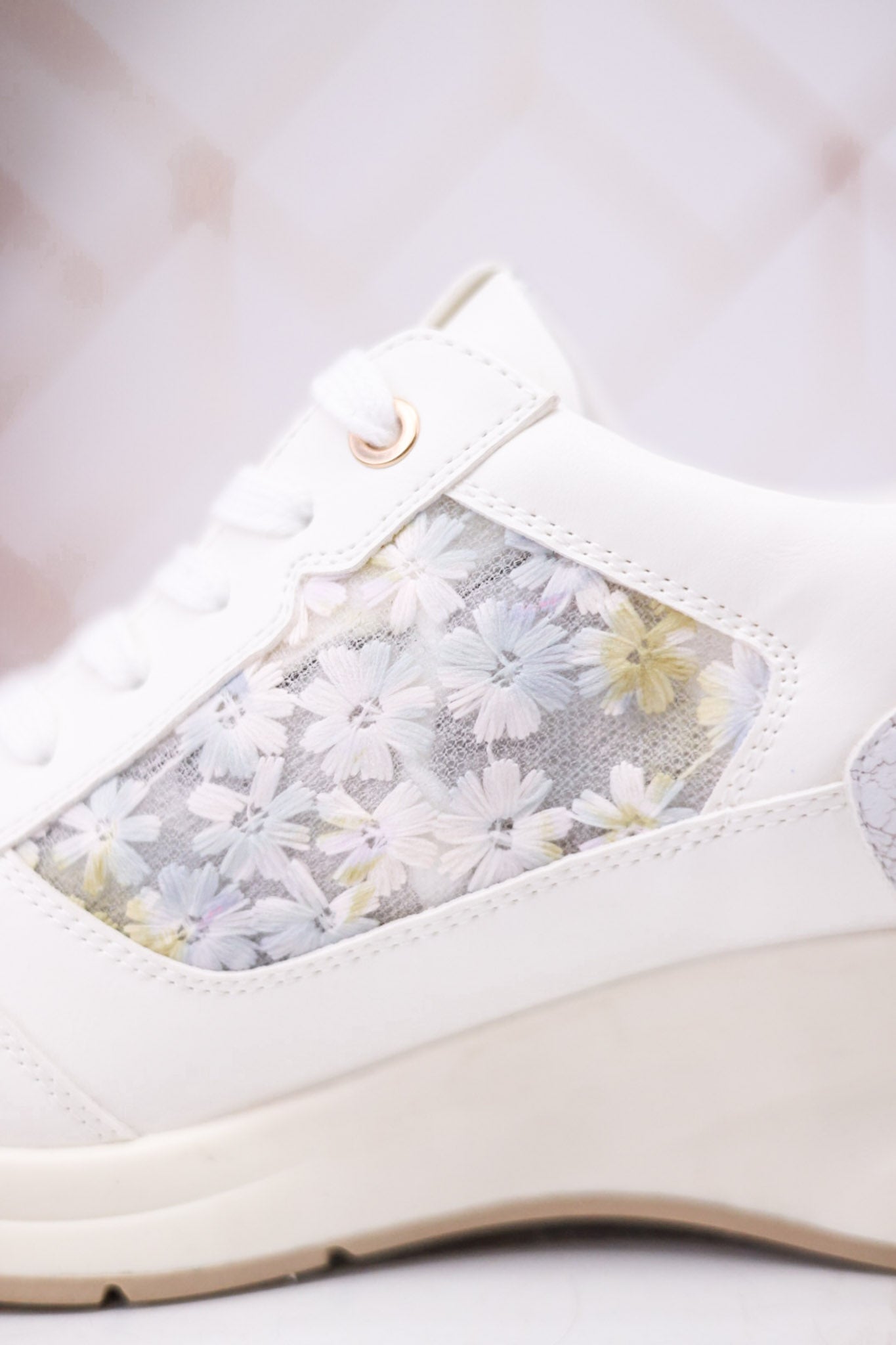 Trendy Wedge Sneakers W/ Floral Mesh Detail