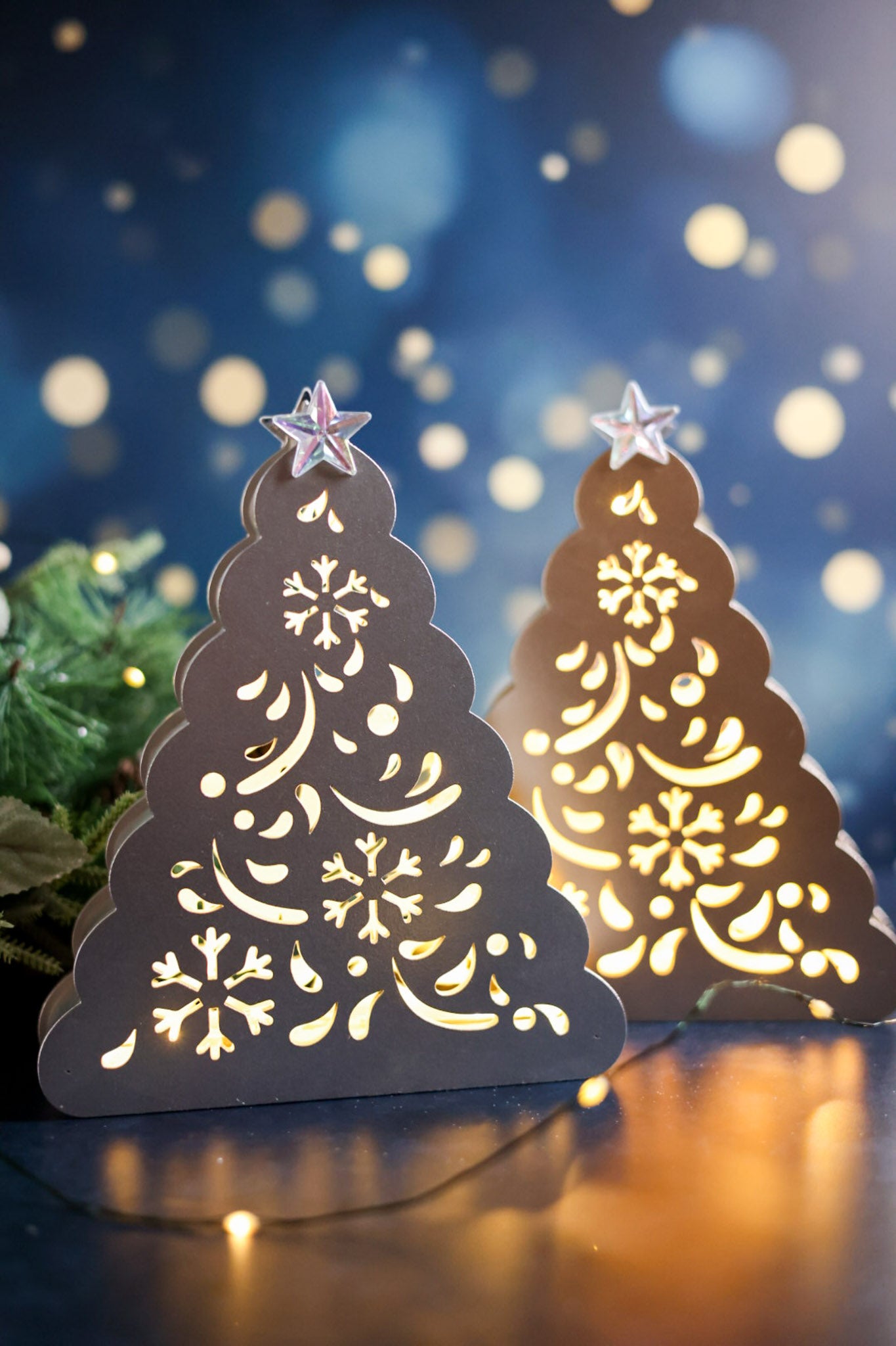 Christmas Tree Shape Table Top LED Decoration (2 Colors)