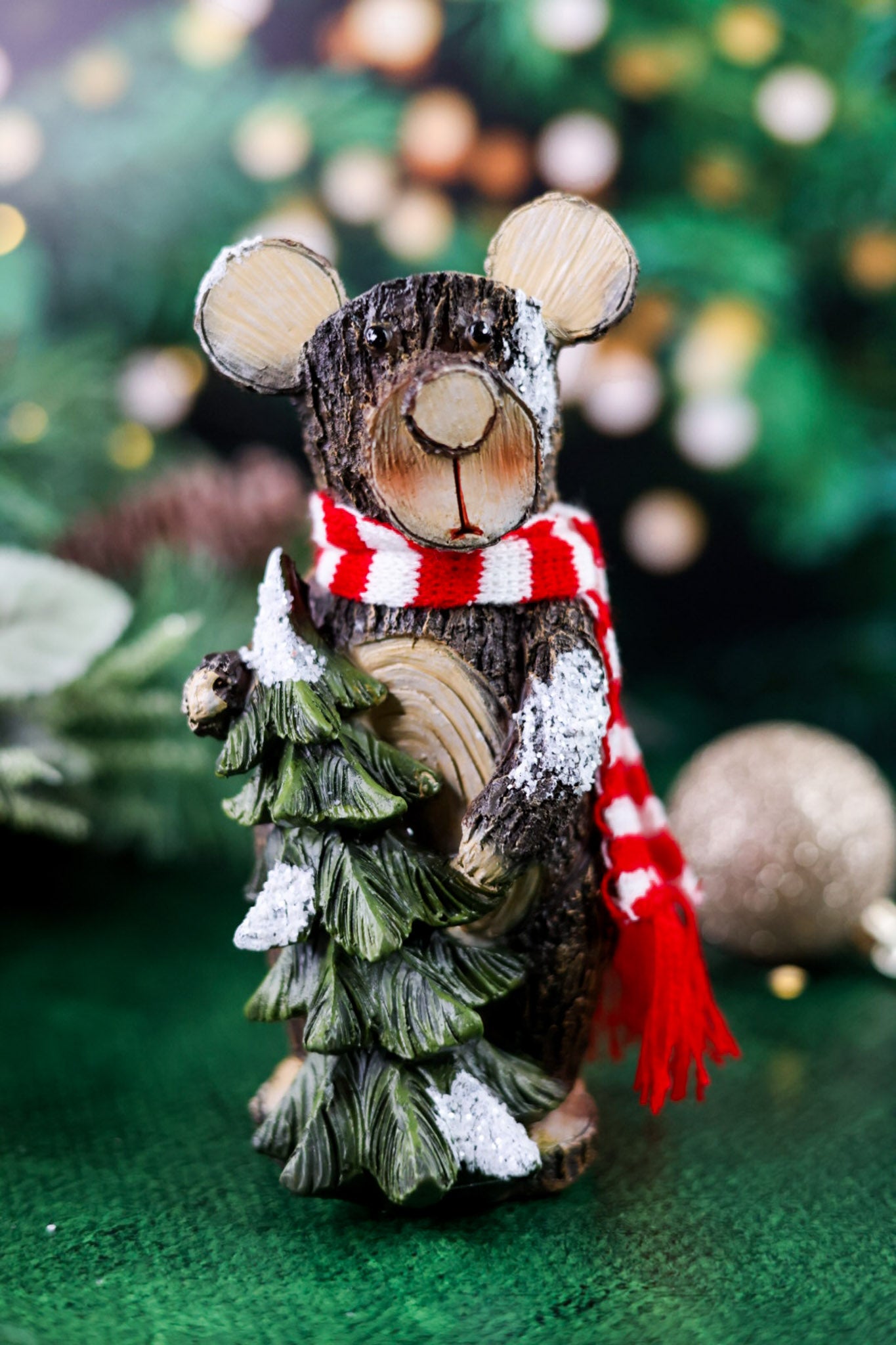Resin Wood Bark Finish Bear Tabletop Christmas Decor (2 Styles)