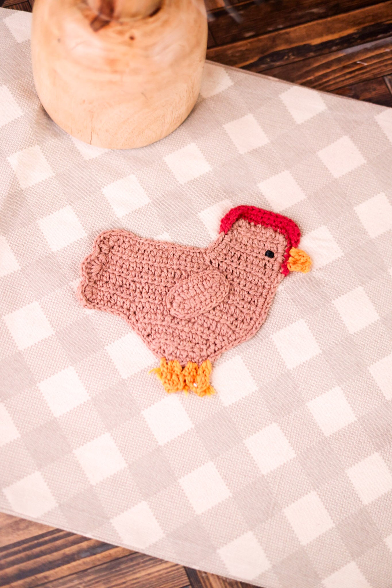 Gingham Table Runner with Crochet Farm Animal