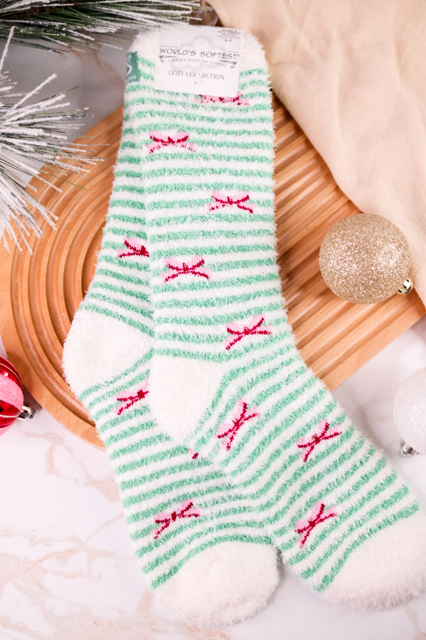 Holiday Bow Print Fuzzy Crew Socks