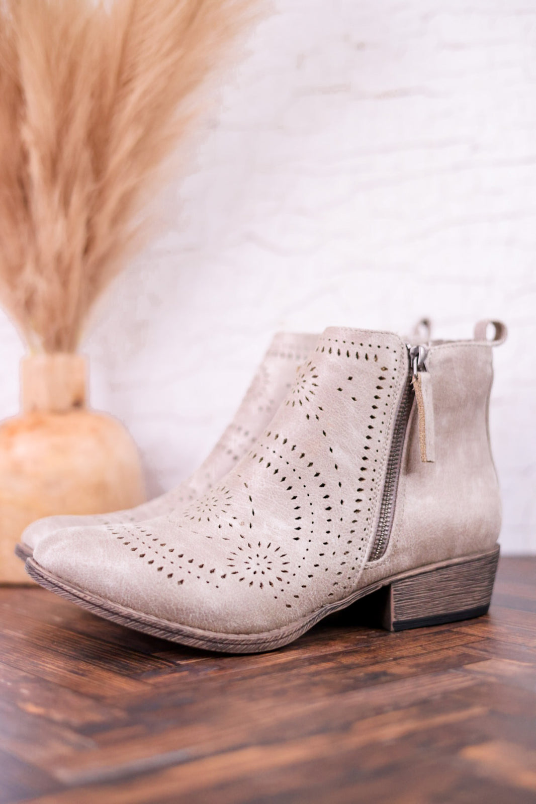 Very G - Women's Leah 2 Bootie