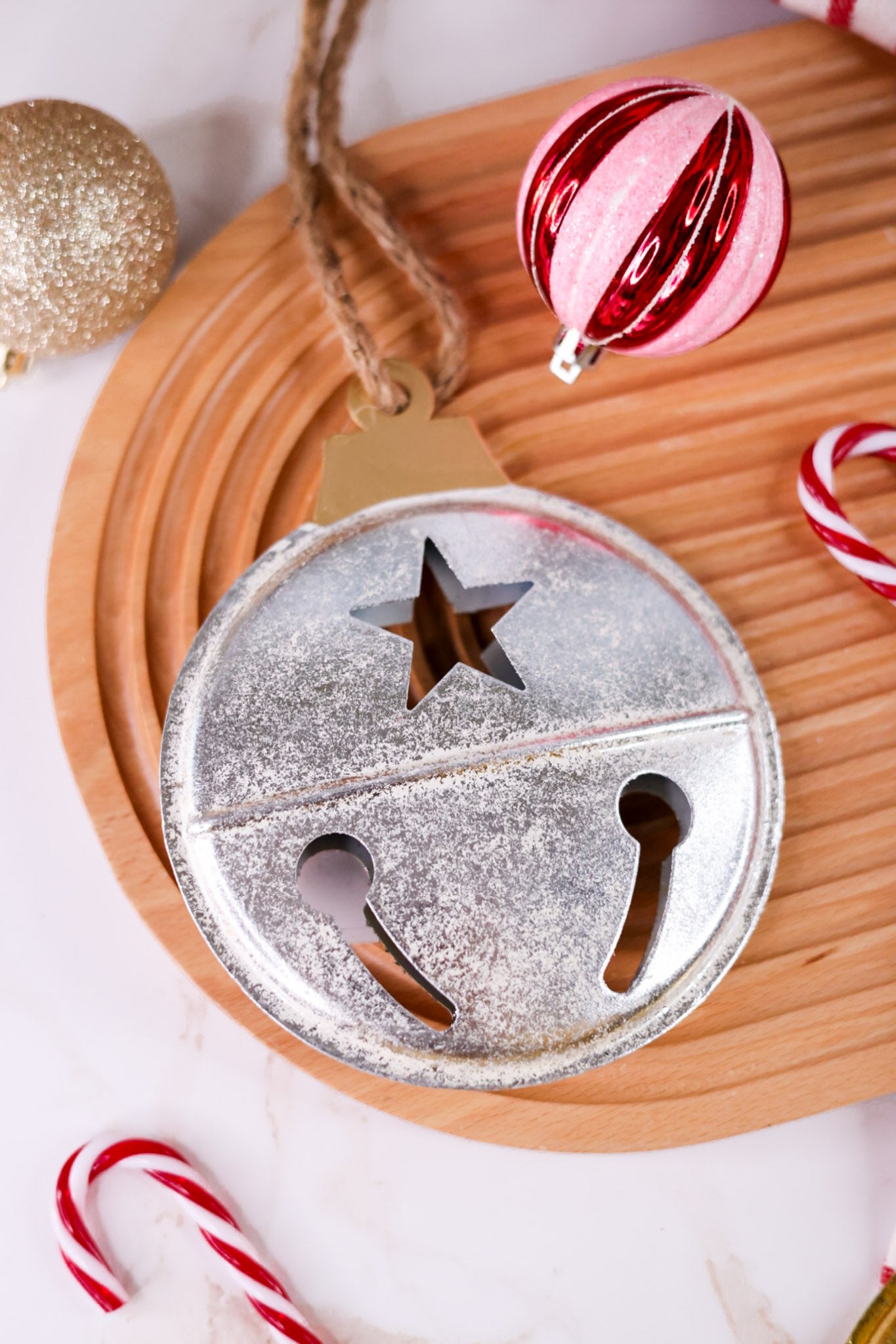 5.25" Flat Metal Bell Ornament (4 Colors)