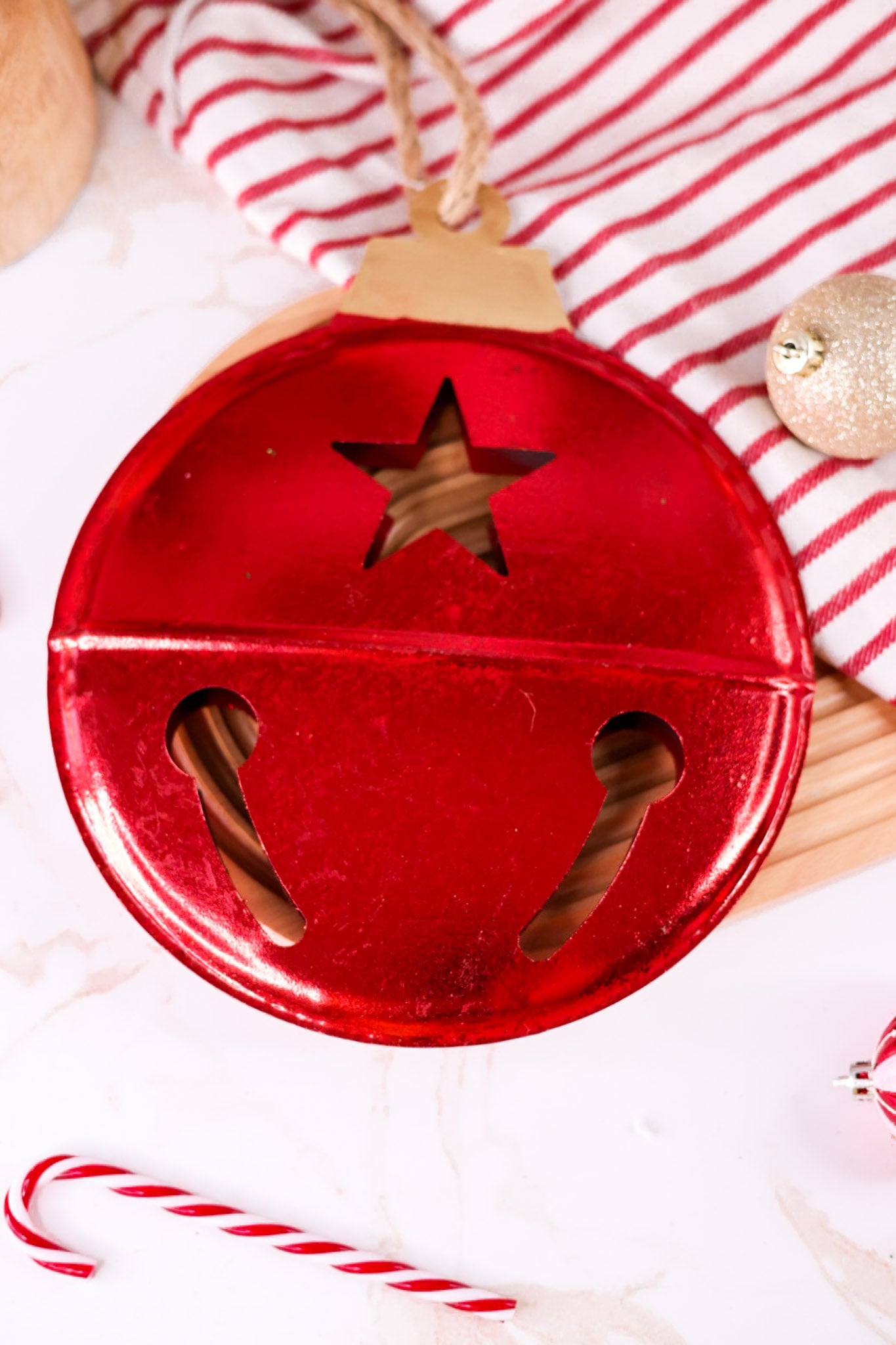 9.5" Flat Metal Bell Ornaments (4 Colors)