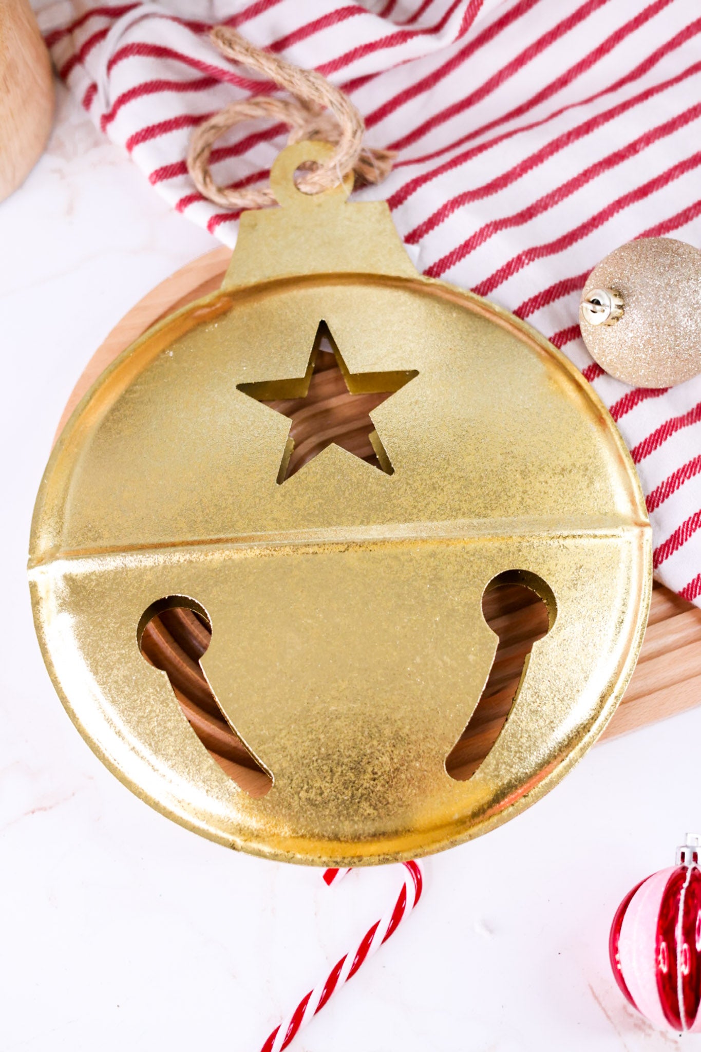 9.5" Flat Metal Bell Ornaments (4 Colors)