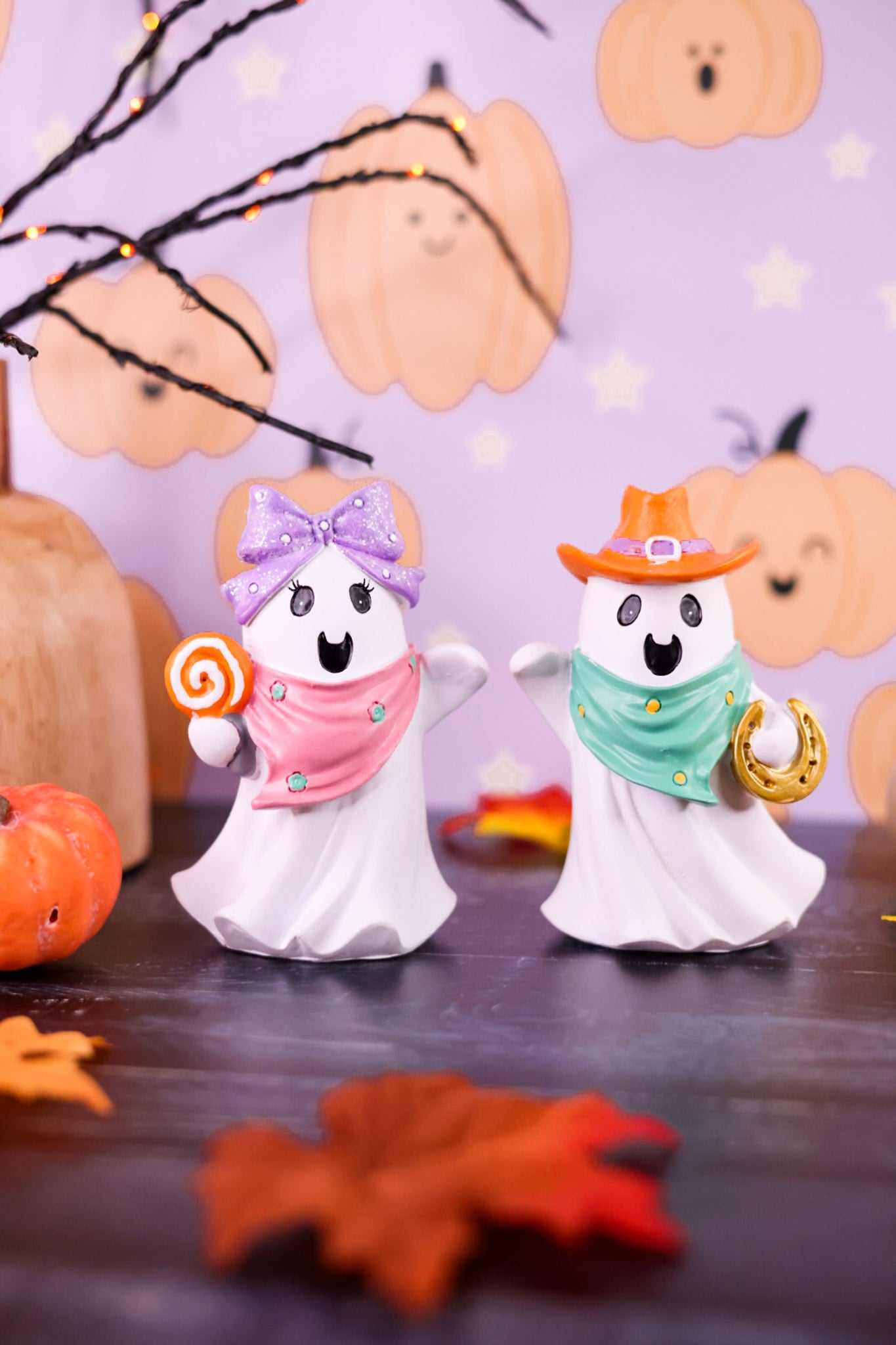 4.75" Pastel Resin Halloween Ghost (2 Styles)