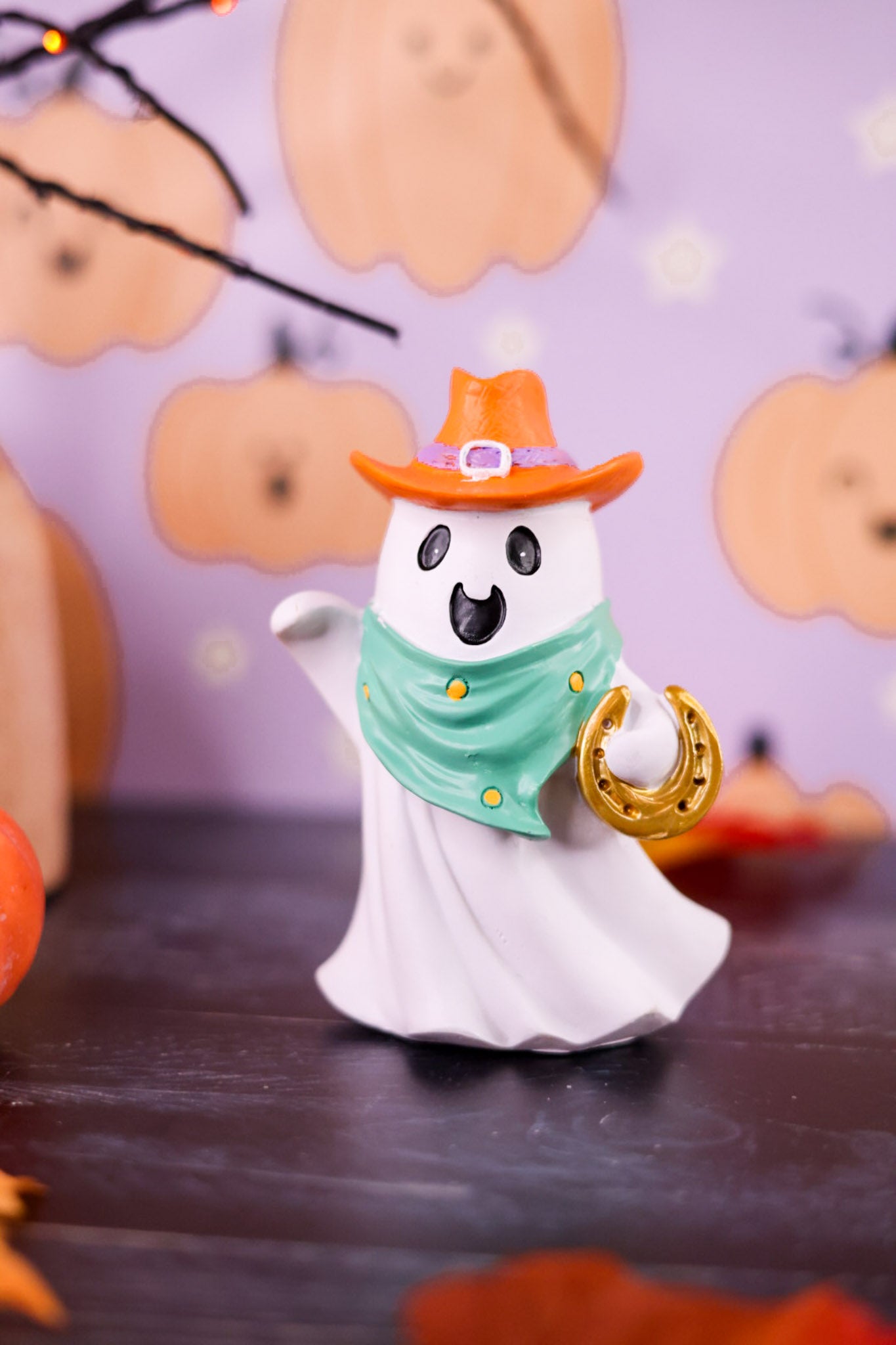 4.75" Pastel Resin Halloween Ghost (2 Styles)