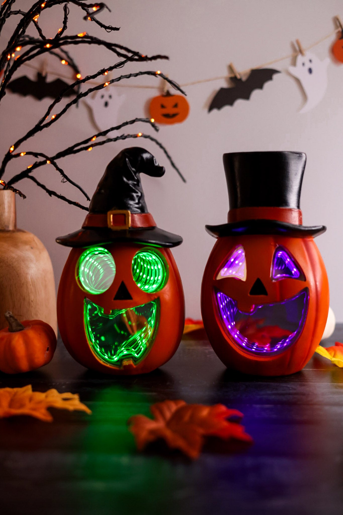 Resin Jack-O-Lantern With Infinity Mirror Light (2 Styles)