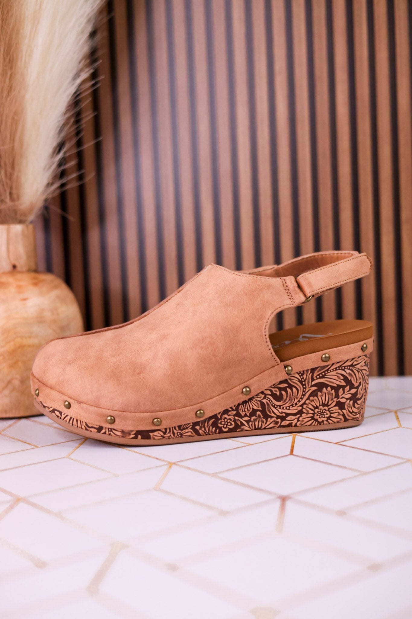 The Miranda Platform Mules In Nude