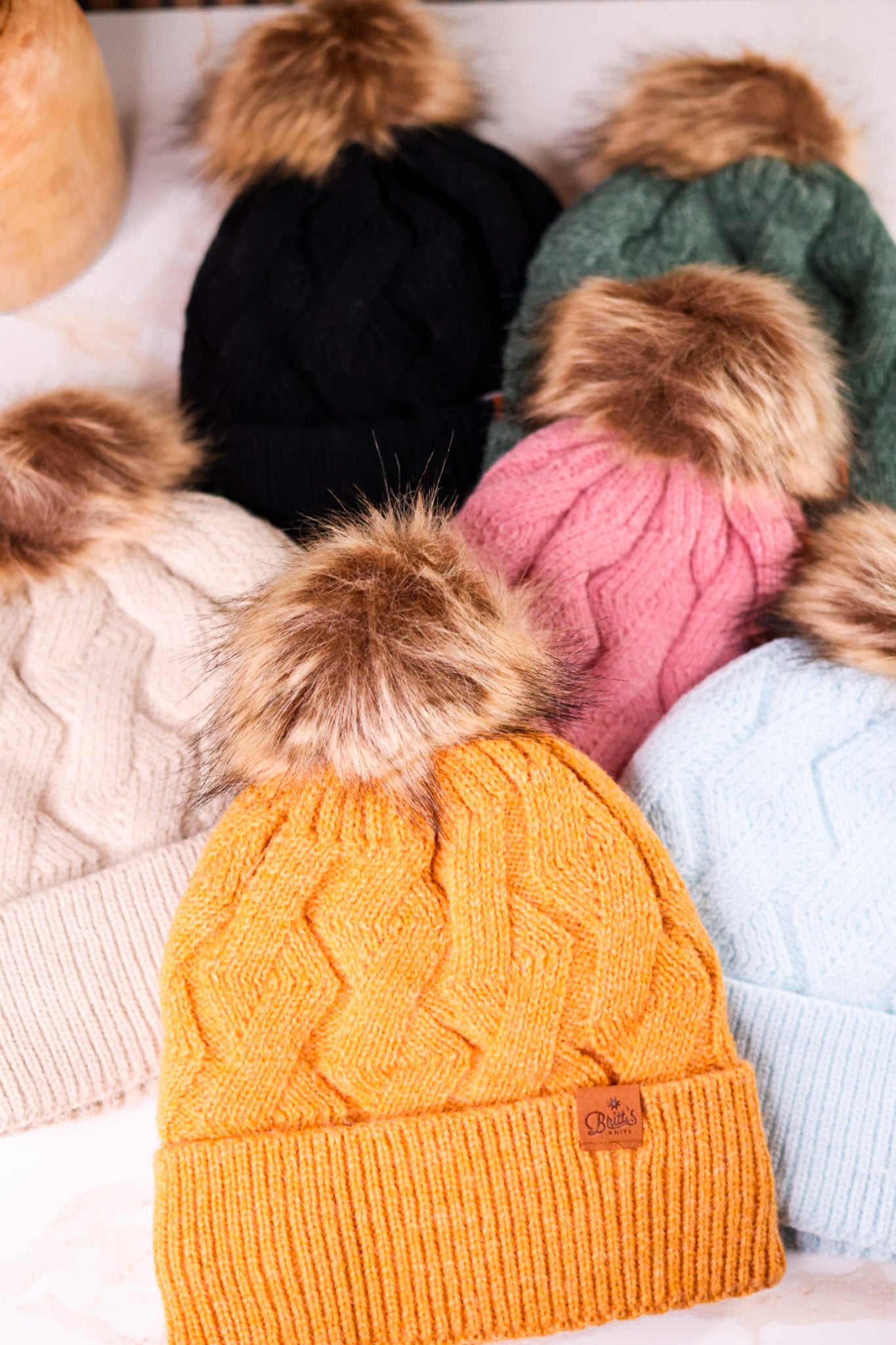 Colorful Knit Pom Pom Beanie (6 Colors)