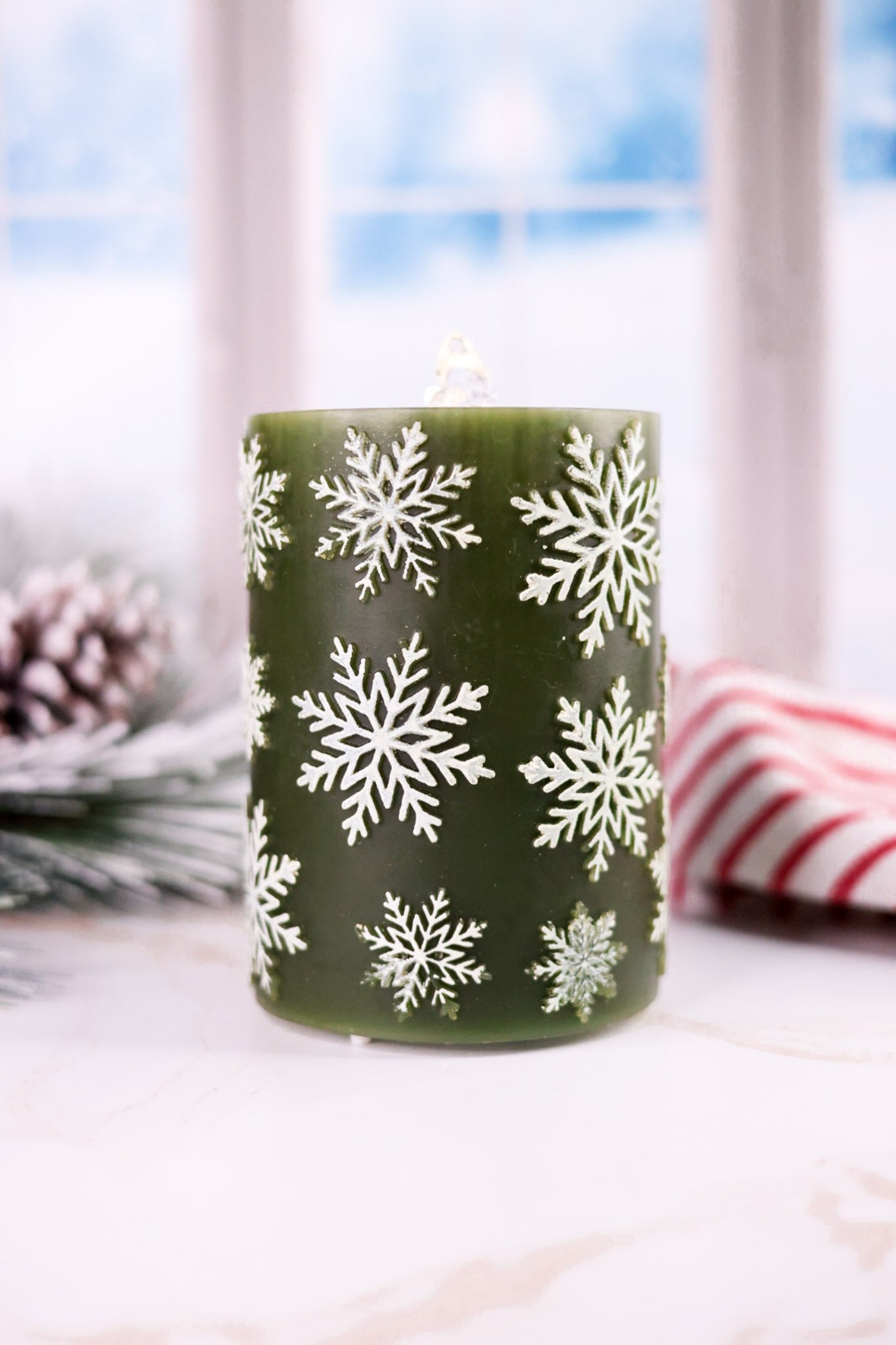 Pine Green Snowflake LED Water Fountain Candle