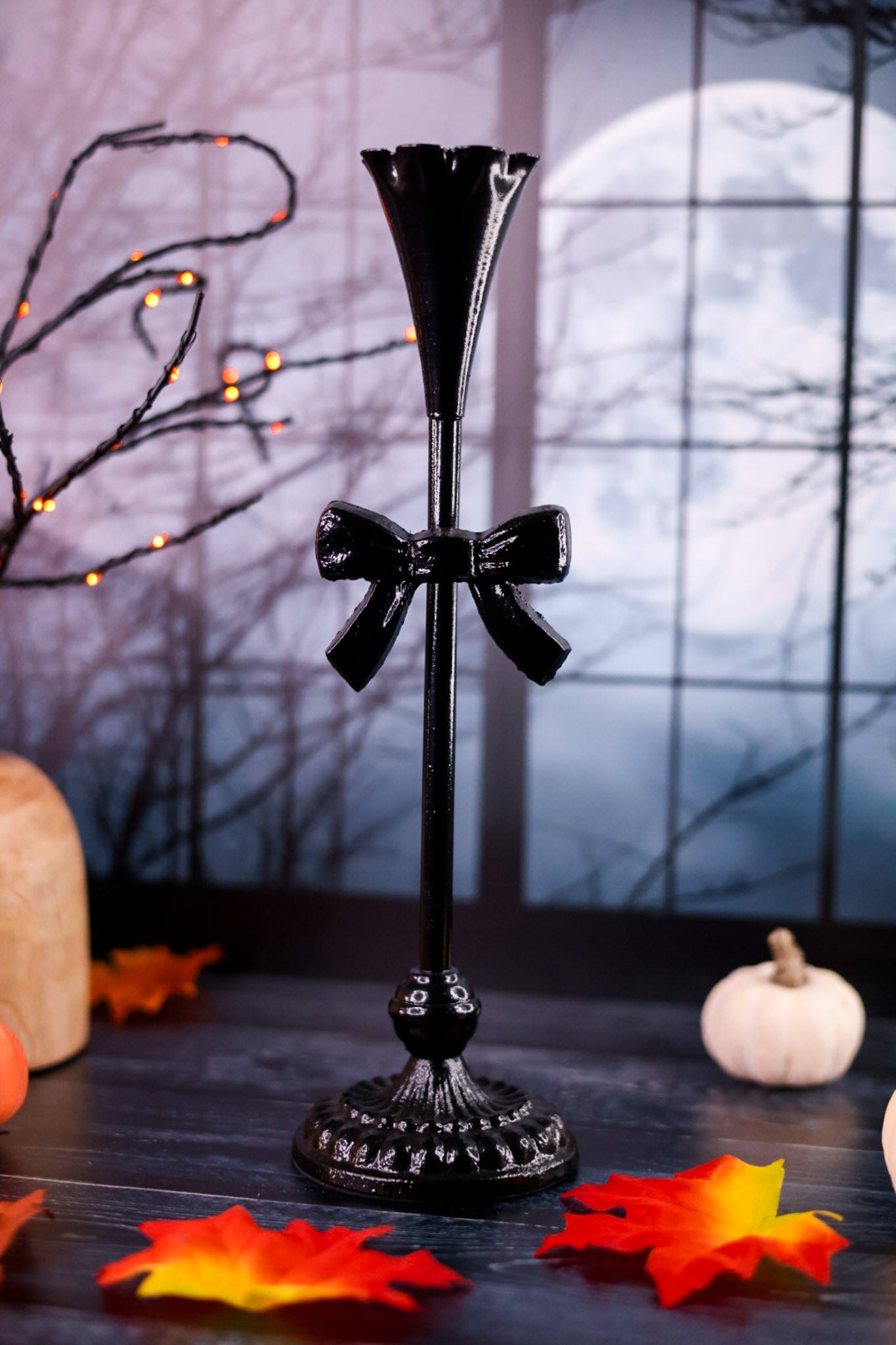 Scalloped Edge Candle Sticks With Bow Accent (2 Sizes)