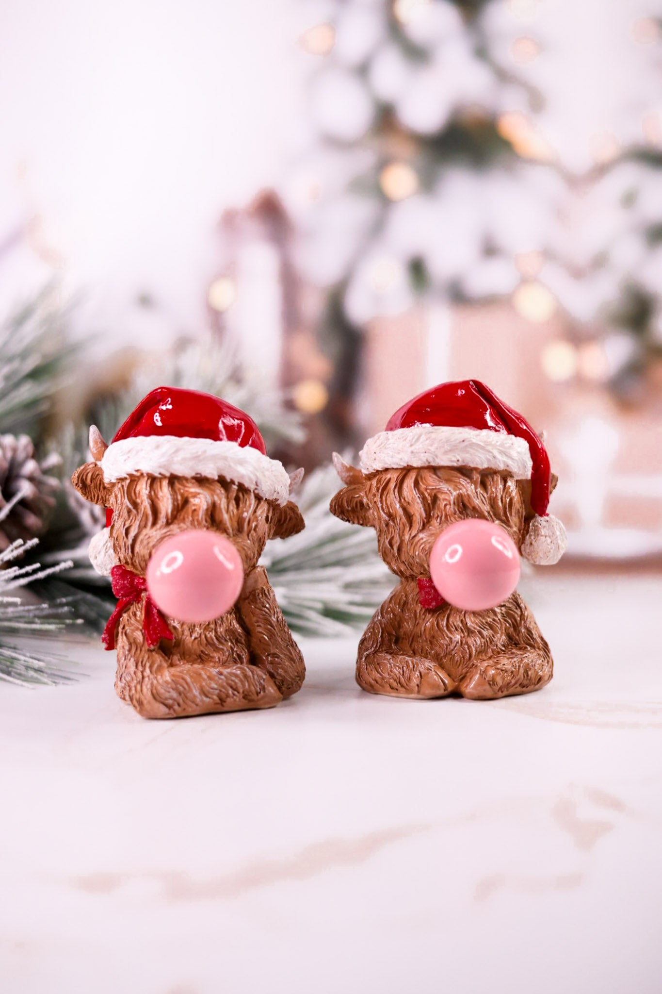 4.75” Santa Highland Cow Blowing Bubble Figurine (2 Styles)