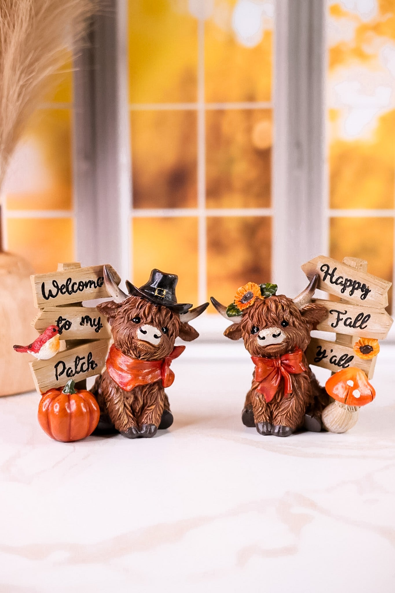 Resin Harvest Highland Cow W/ Sign Table Top Decorations (Two Styles)