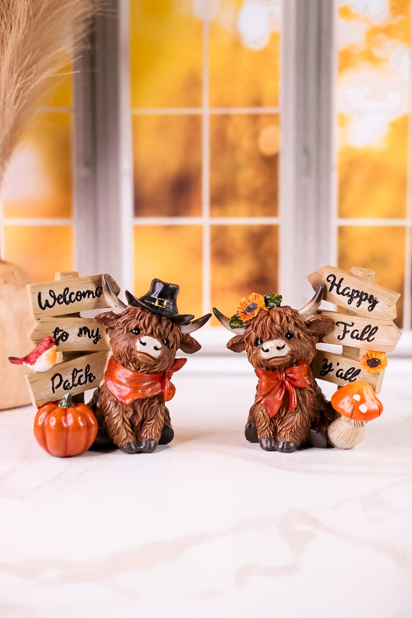 Resin Harvest Highland Cow W/ Sign Table Top Decorations (Two Styles)