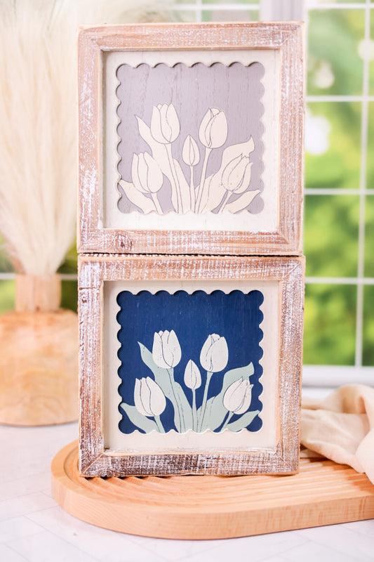 Reversible Tulip Print Sign with Scalloped Edges
