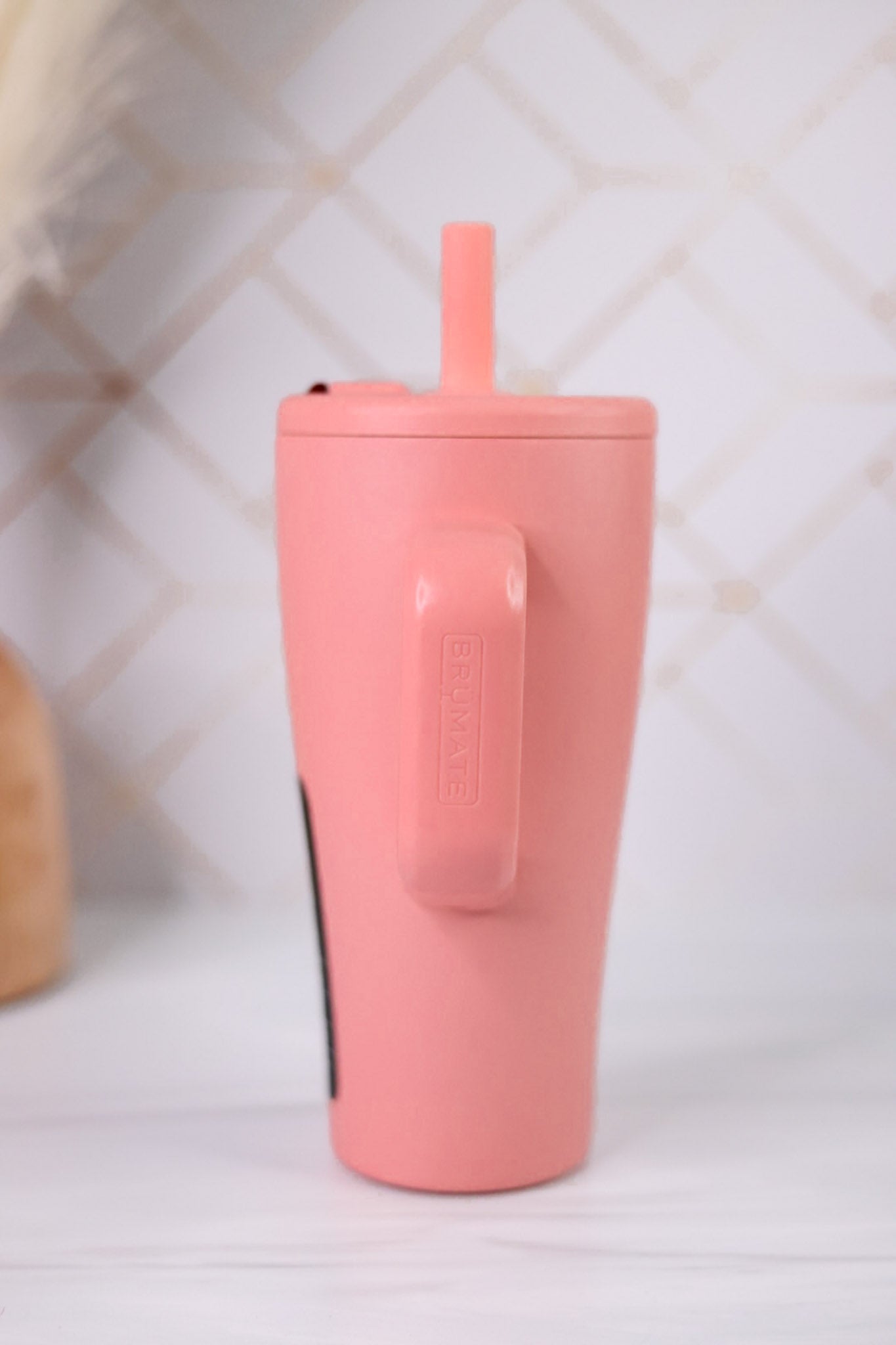 Brumate Guava 20oz Era Tumbler