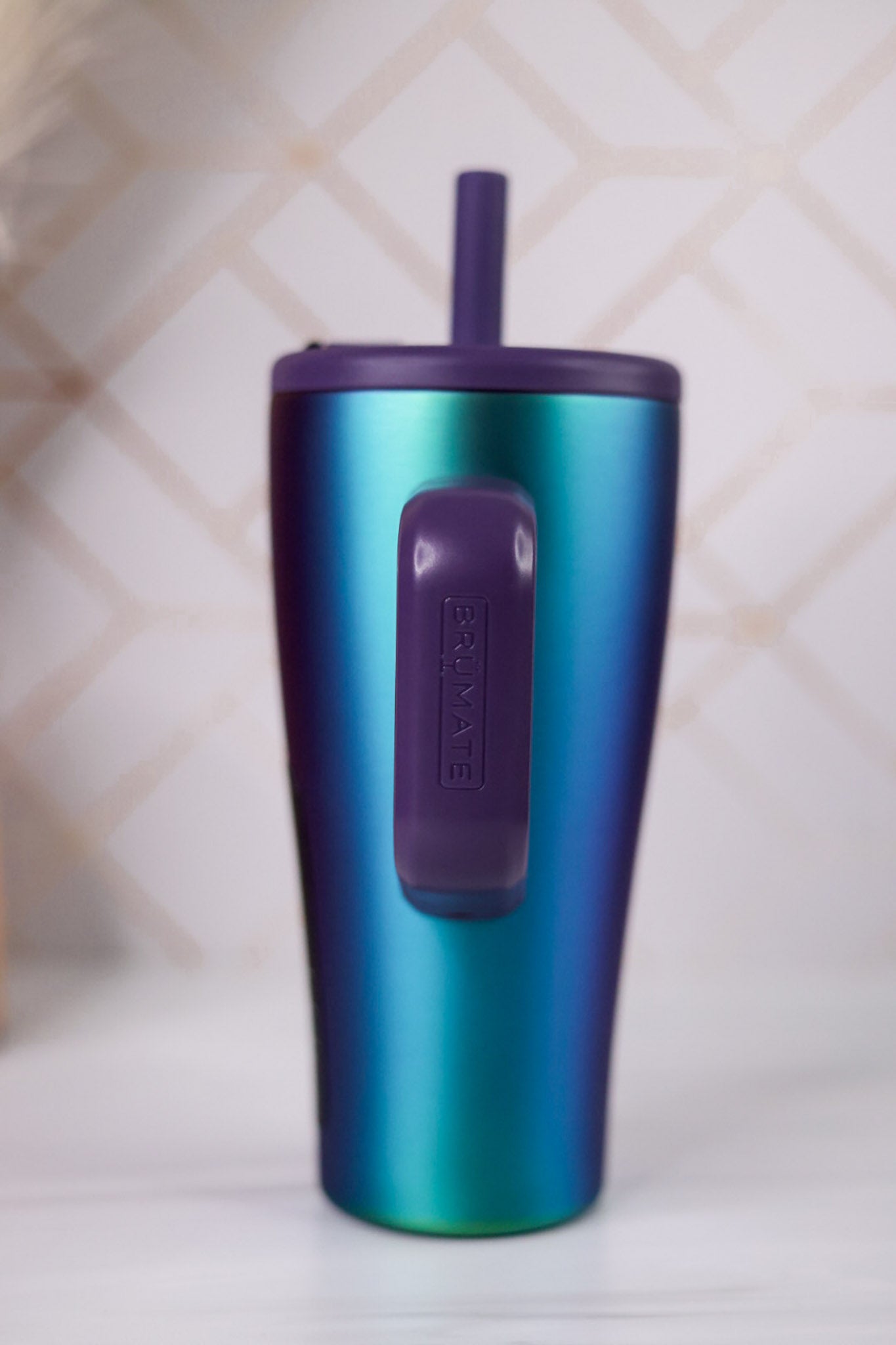 Brumate 20oz Dark Aura Tumbler