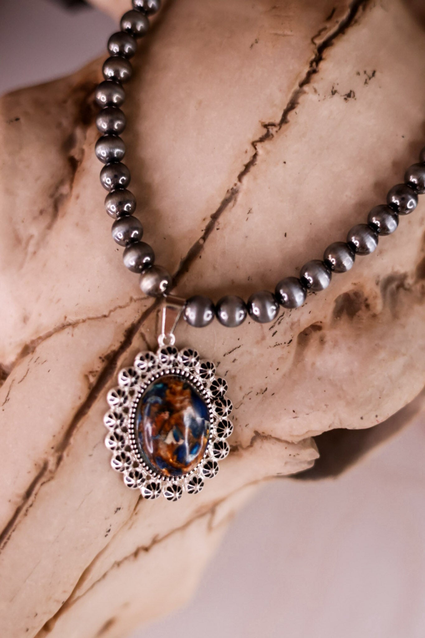 Western Compressed Gemstone Pendant Necklace