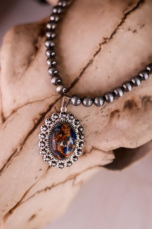 Western Compressed Gemstone Pendant Necklace