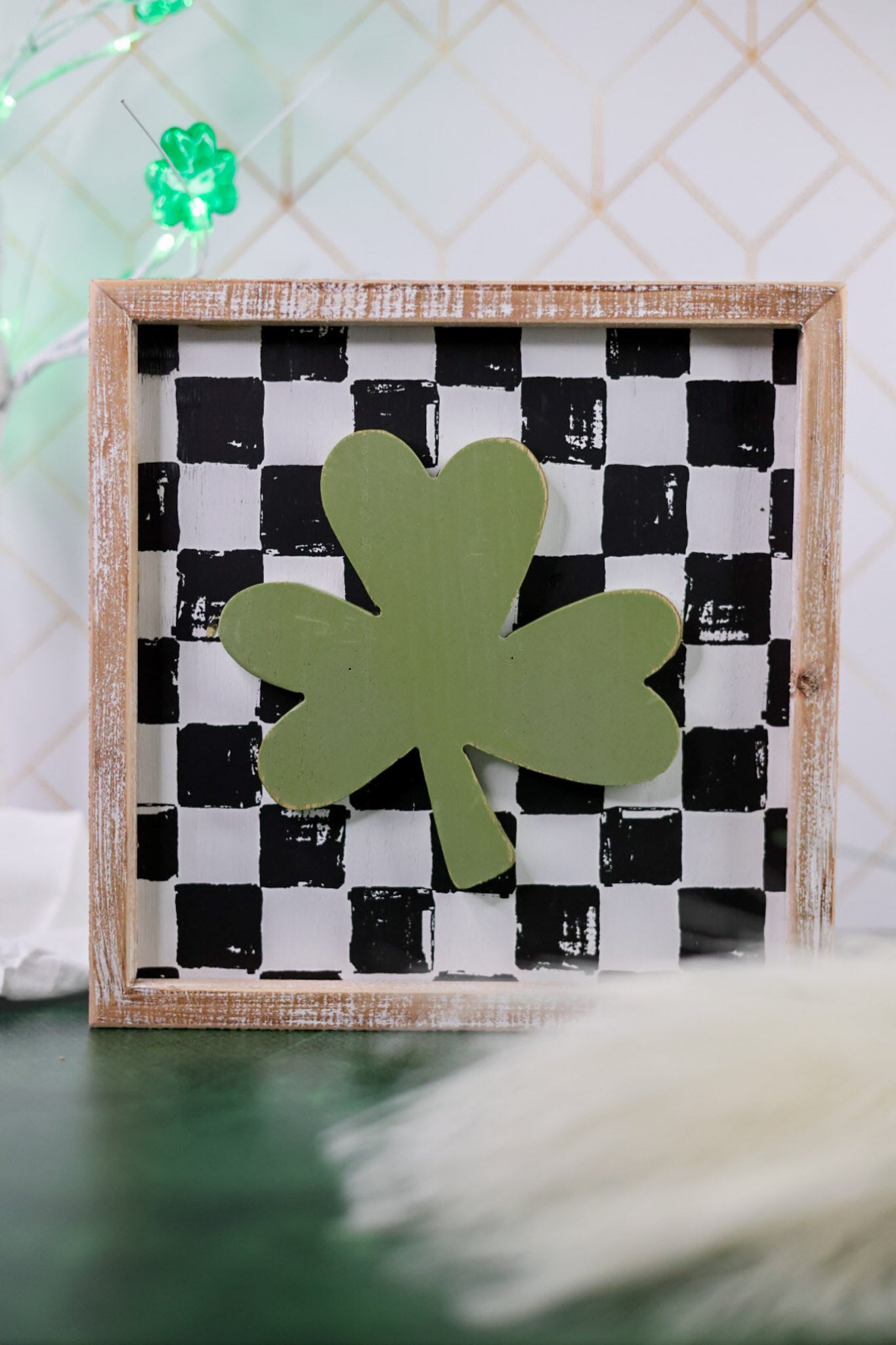 Heart/Clover Checkered Reversible Wooden Sign