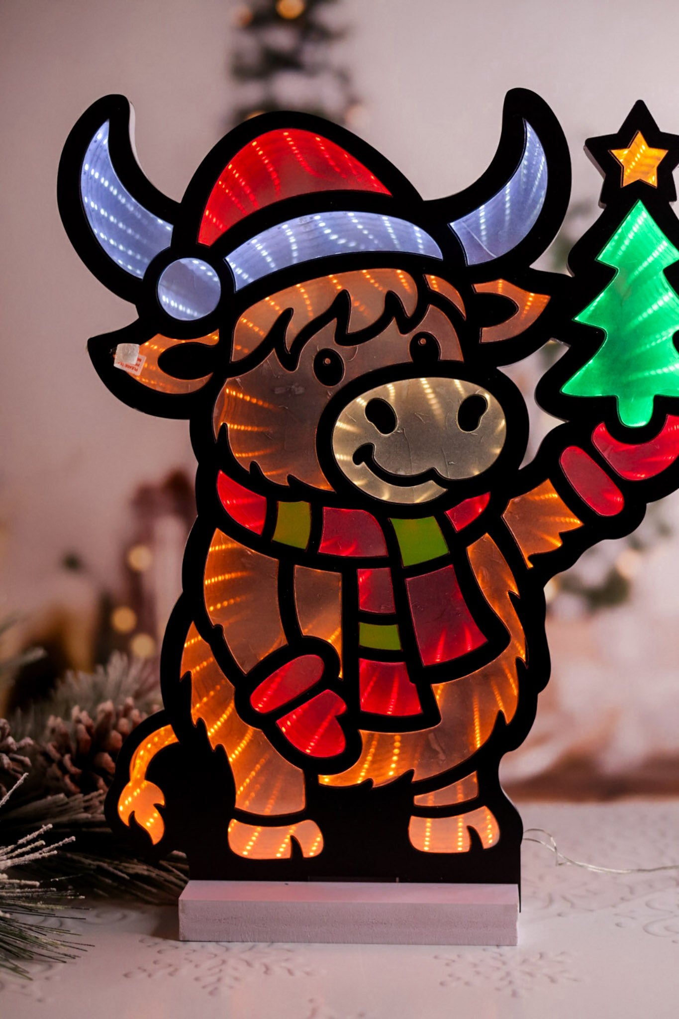 16" LED Christmas Highland Cow Infinity Light