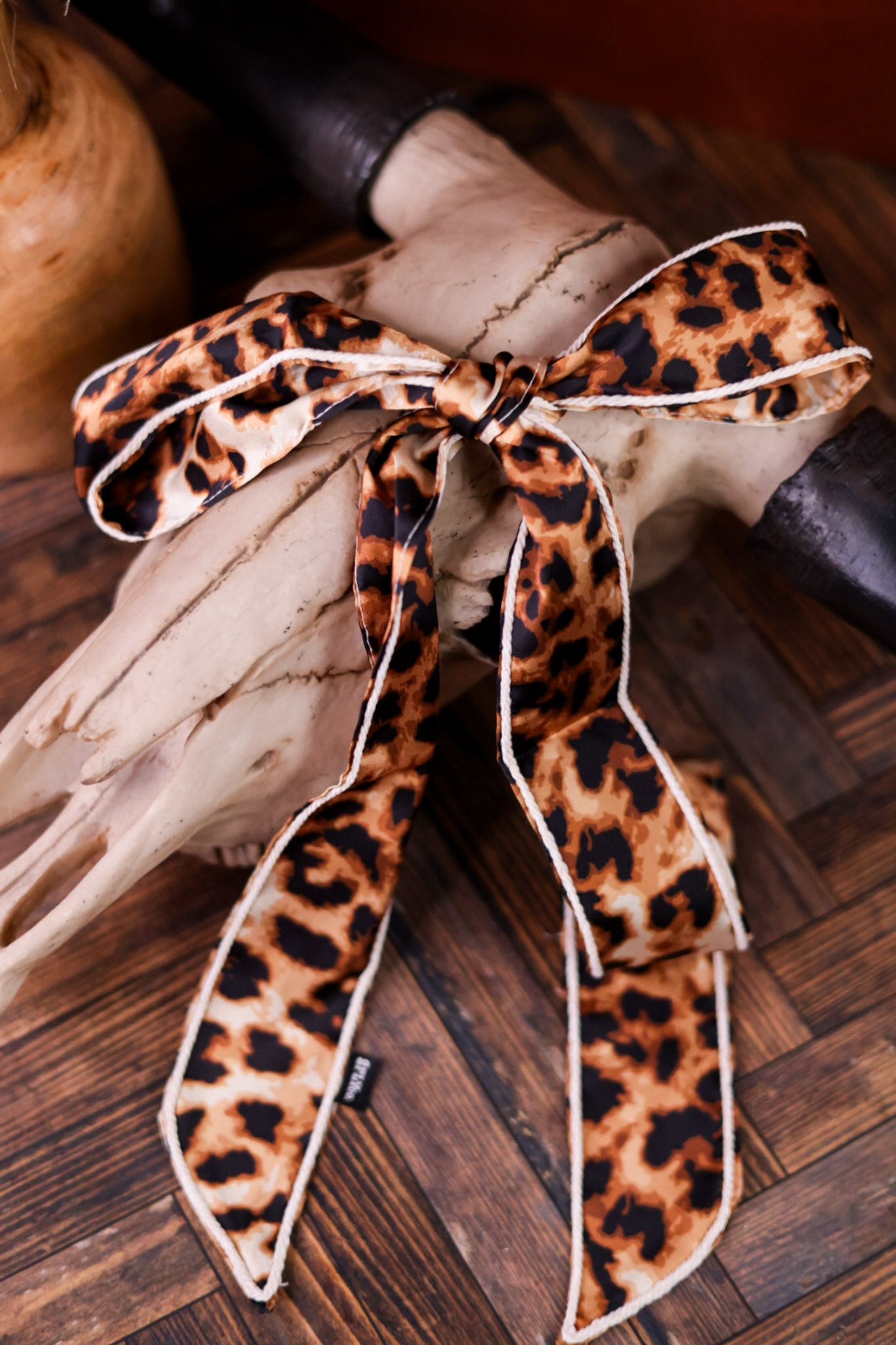 Trail Knot Leopard Print Twilly