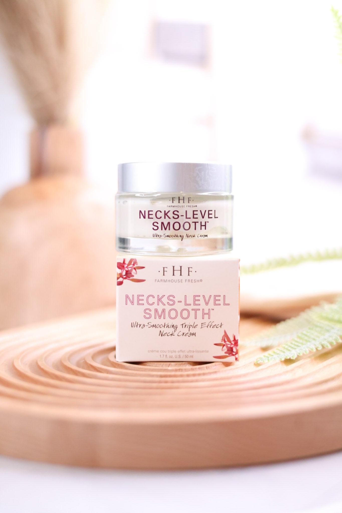 Necks-Level Smooth Ultra Smoothing Triple Effect Neck Cream