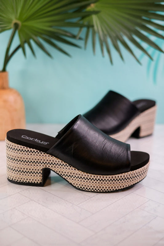 Totally Buggin Platform Sandals in Black