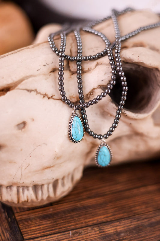 3-Layer Cowgirl Pearl Necklace With Teardrop Pendants
