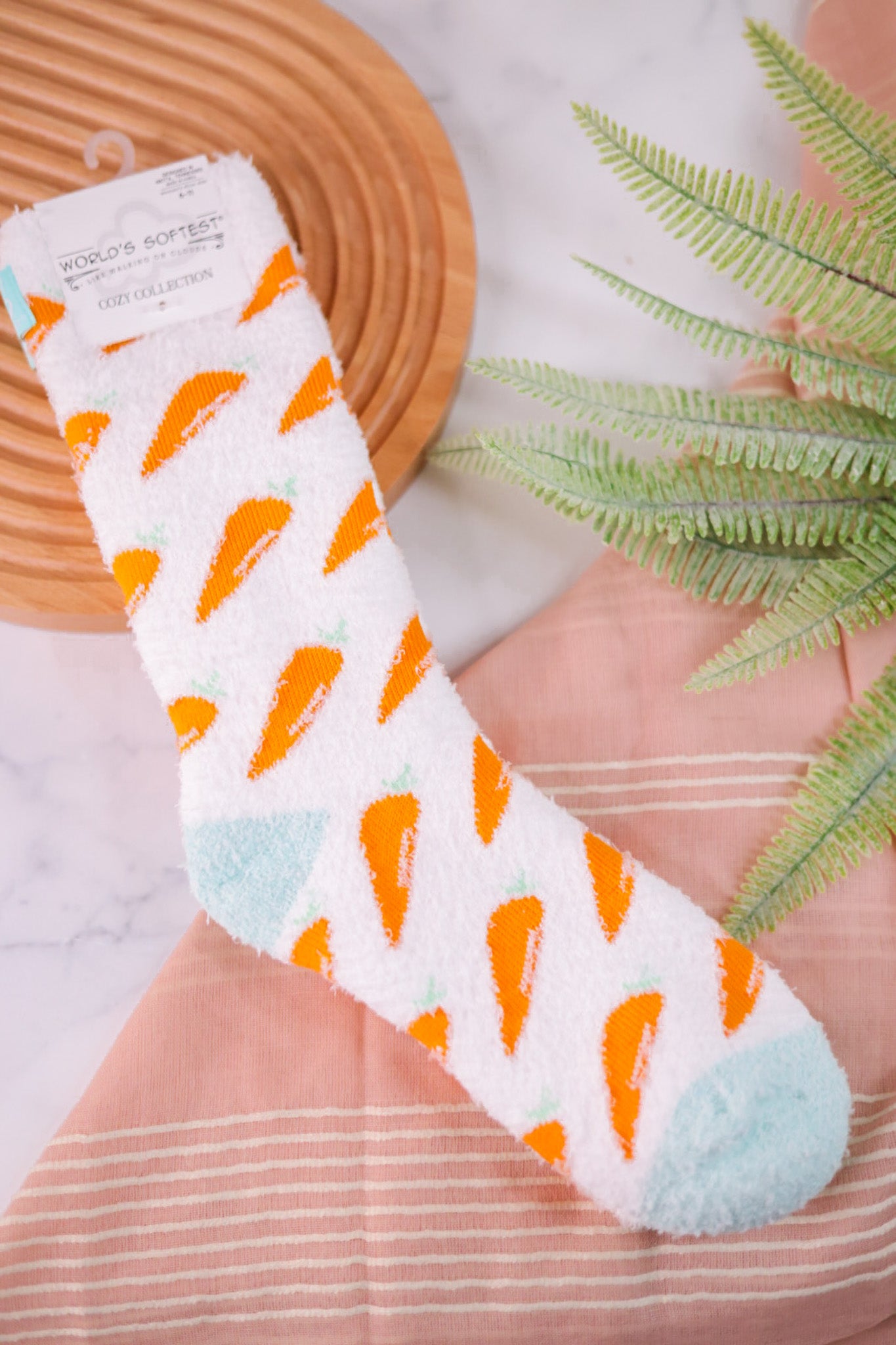 Ultra Soft Women's Carrot Designed Crew Socks