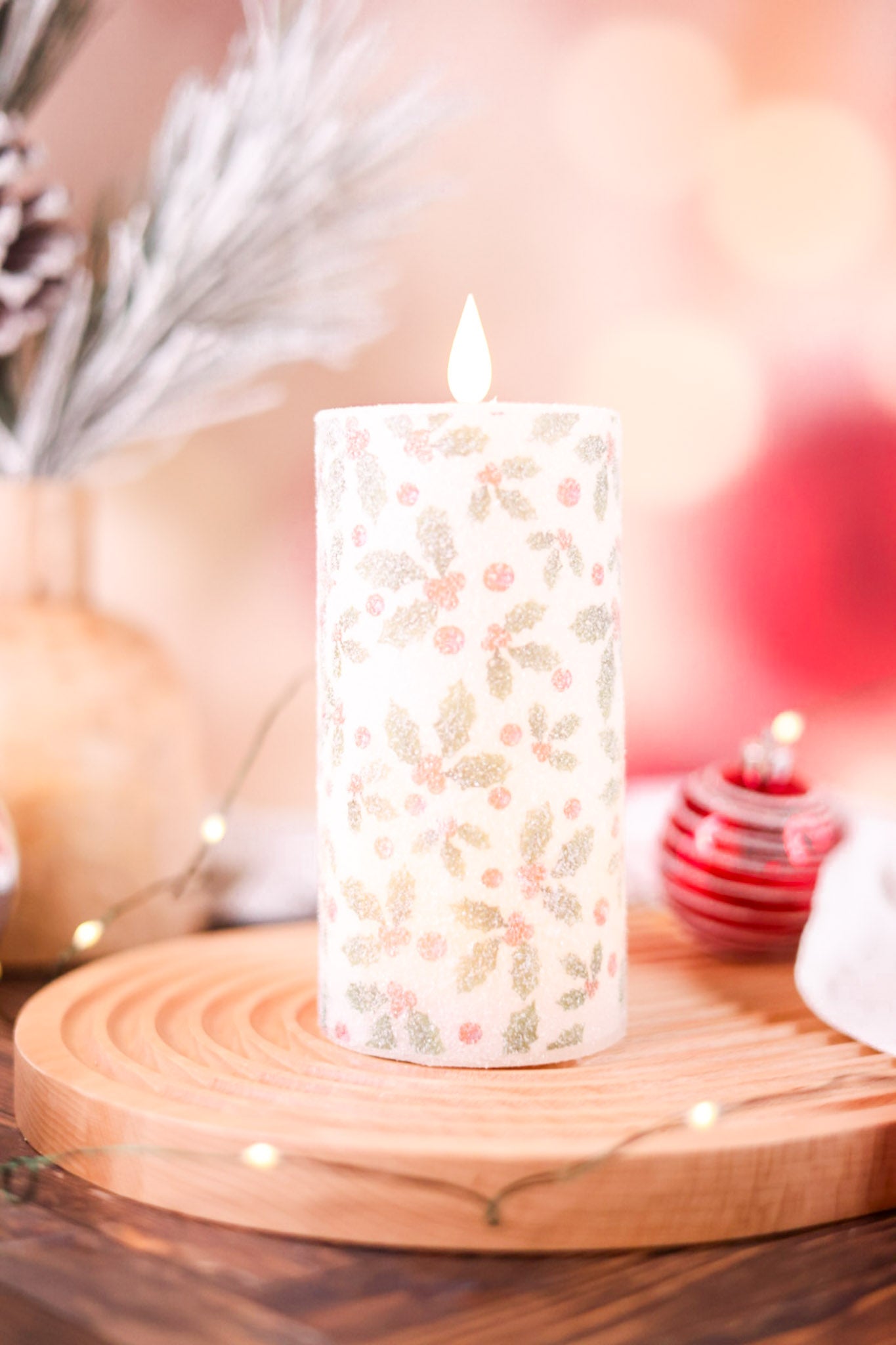 6" Holly LED Pillar