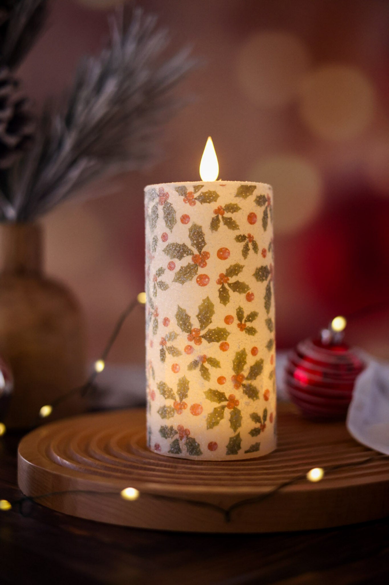 6" Holly LED Pillar