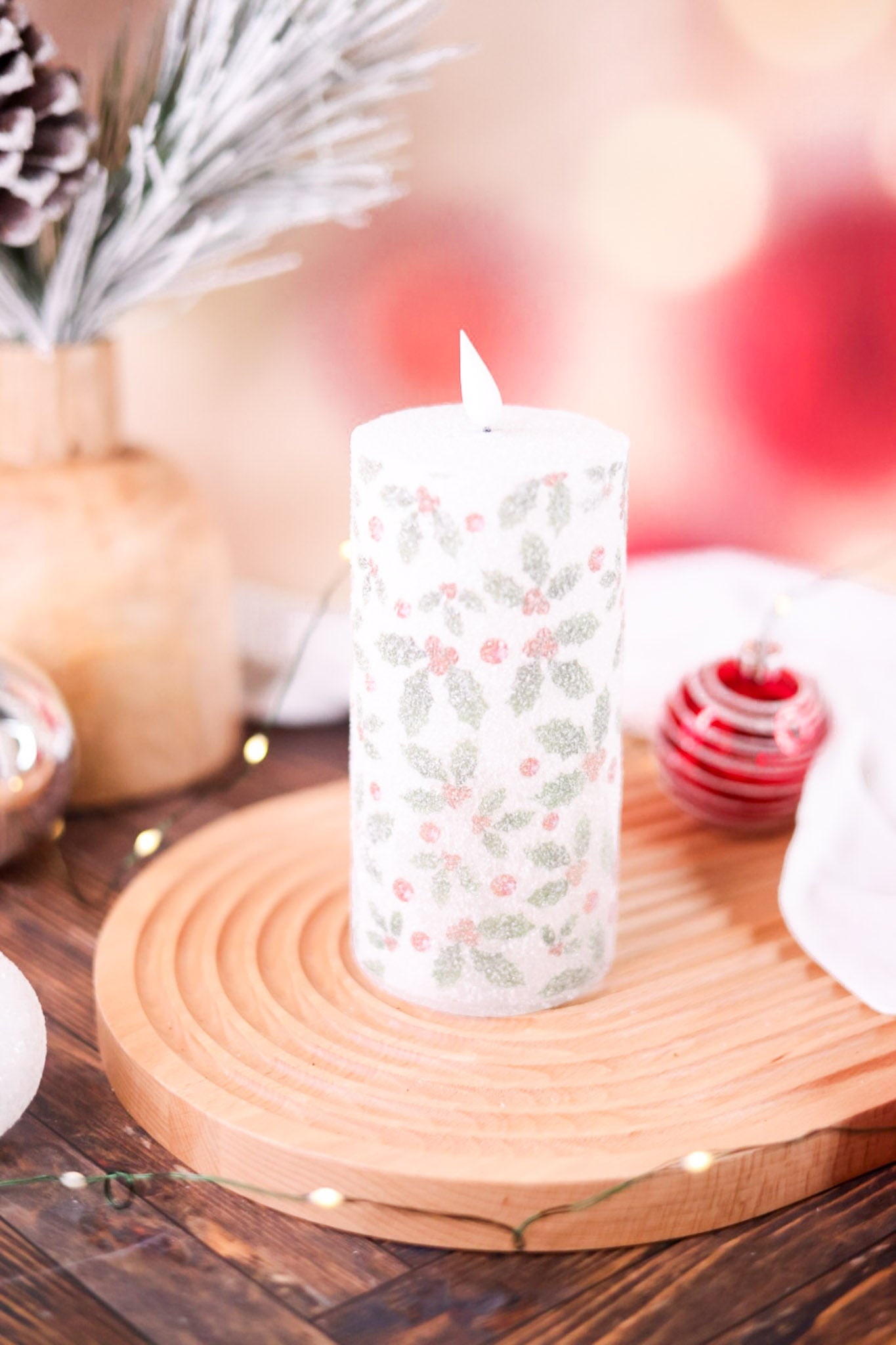 6" Holly LED Pillar