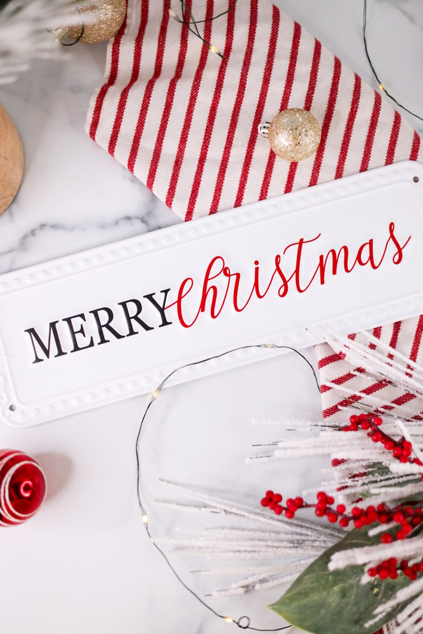 Christmas Wishes Metal Sign (3 Styles)